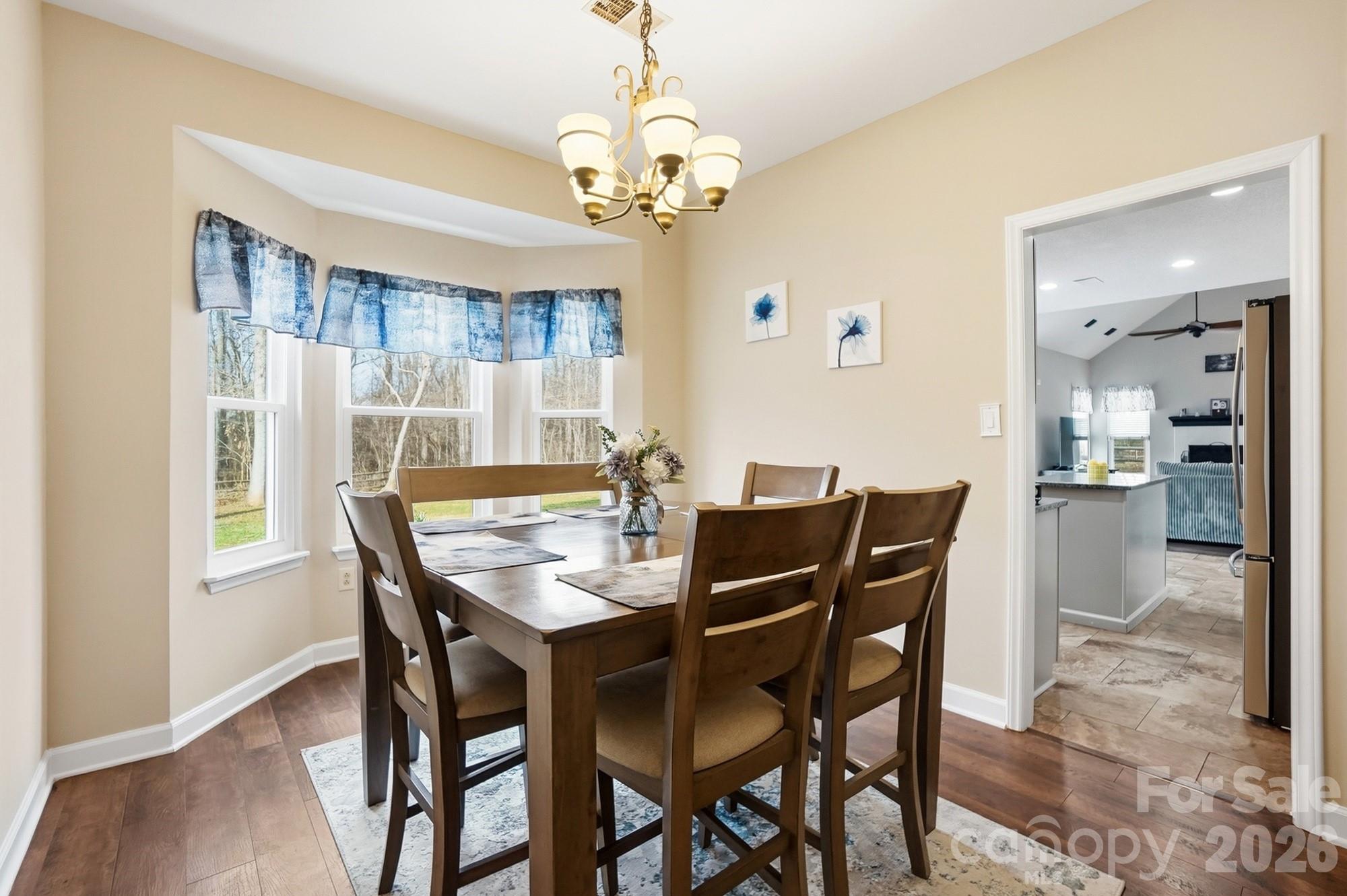 property viewer photo 14