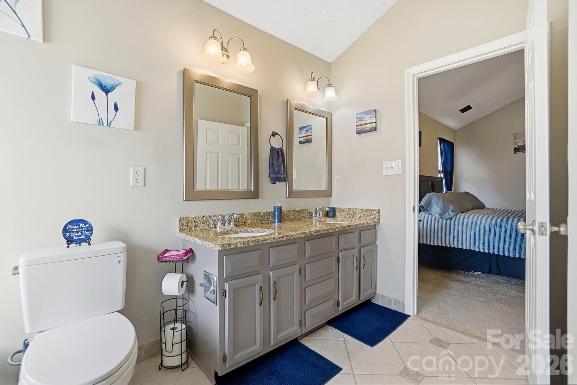 property viewer photo 25