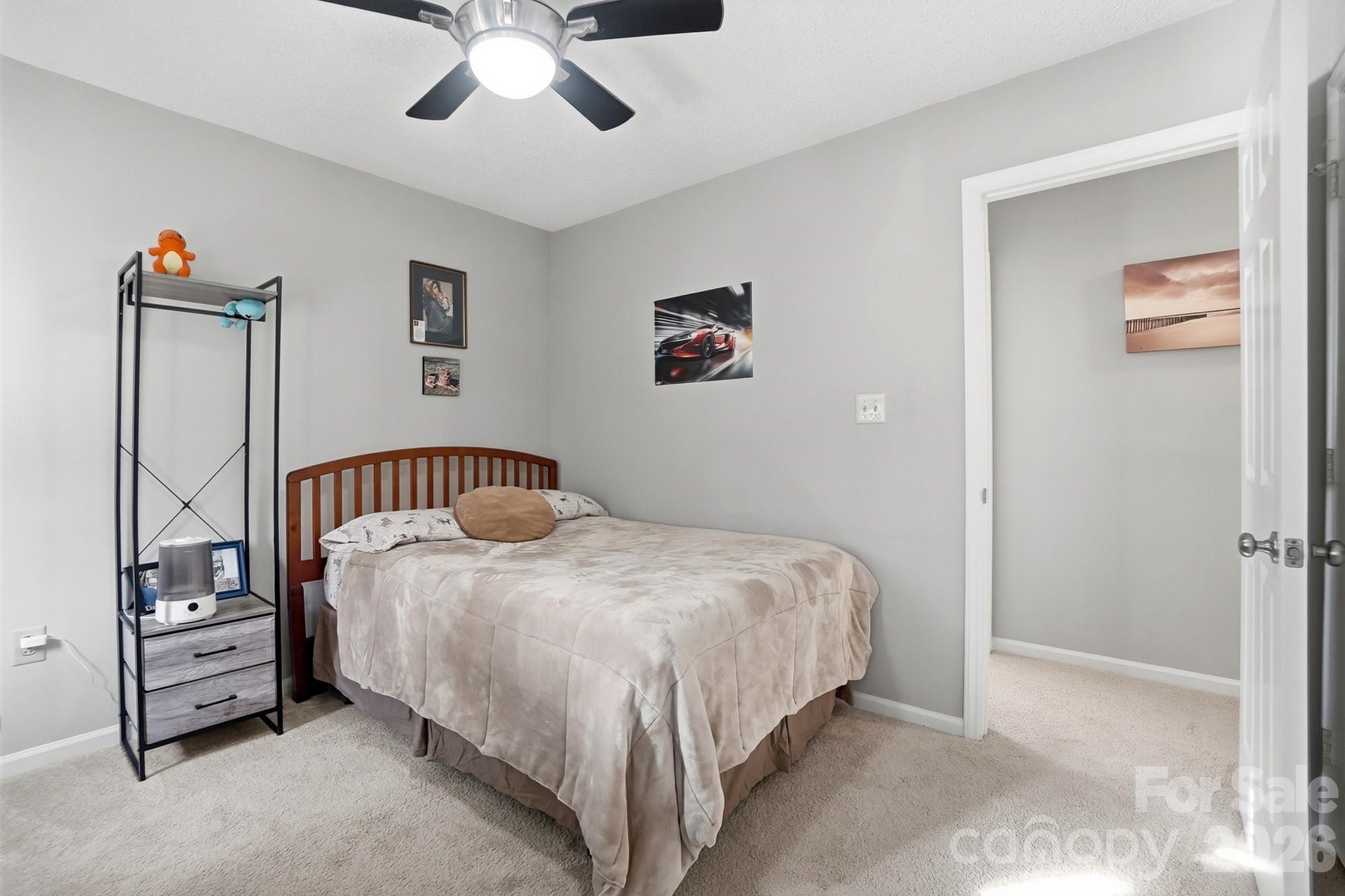 property viewer photo 31