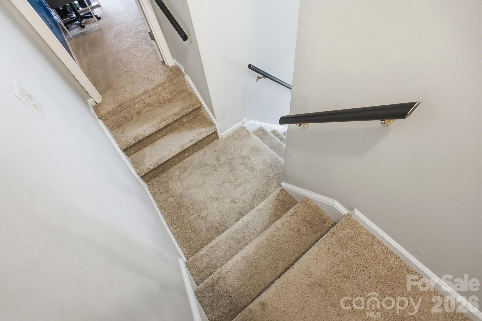 property viewer photo 34