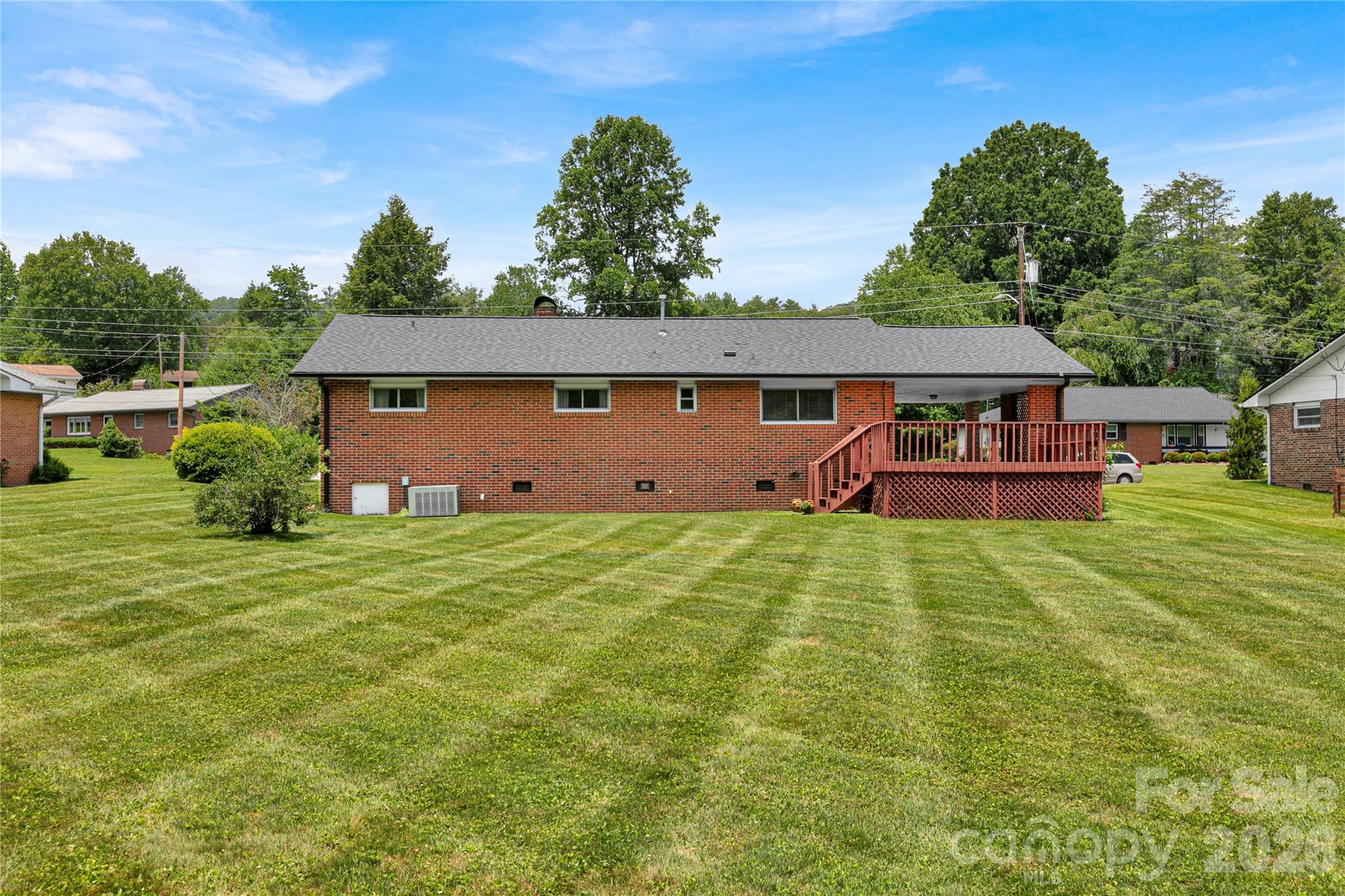 main property photo 31