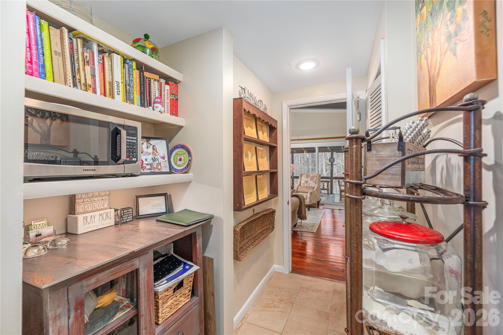 property viewer photo 15