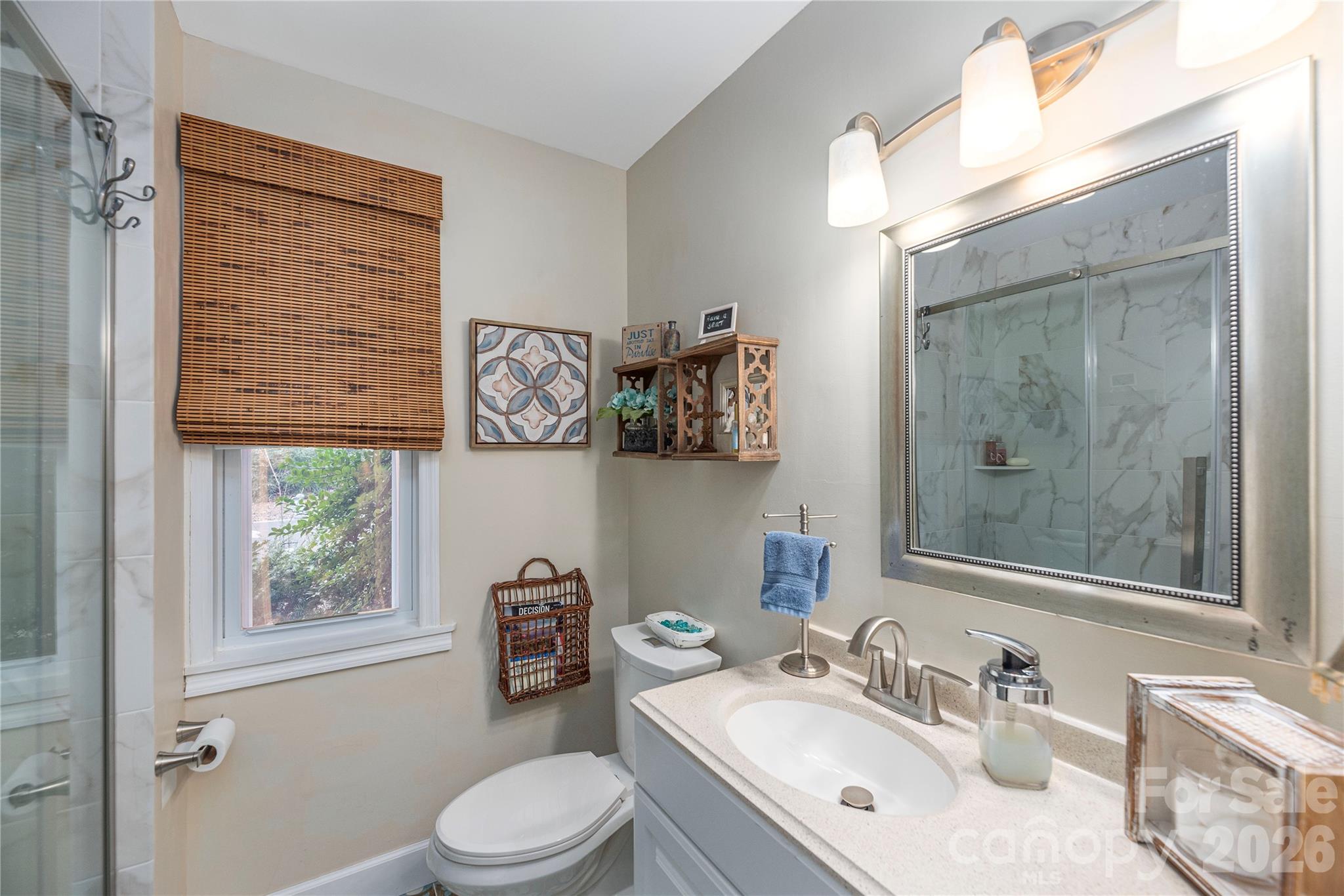 property viewer photo 26