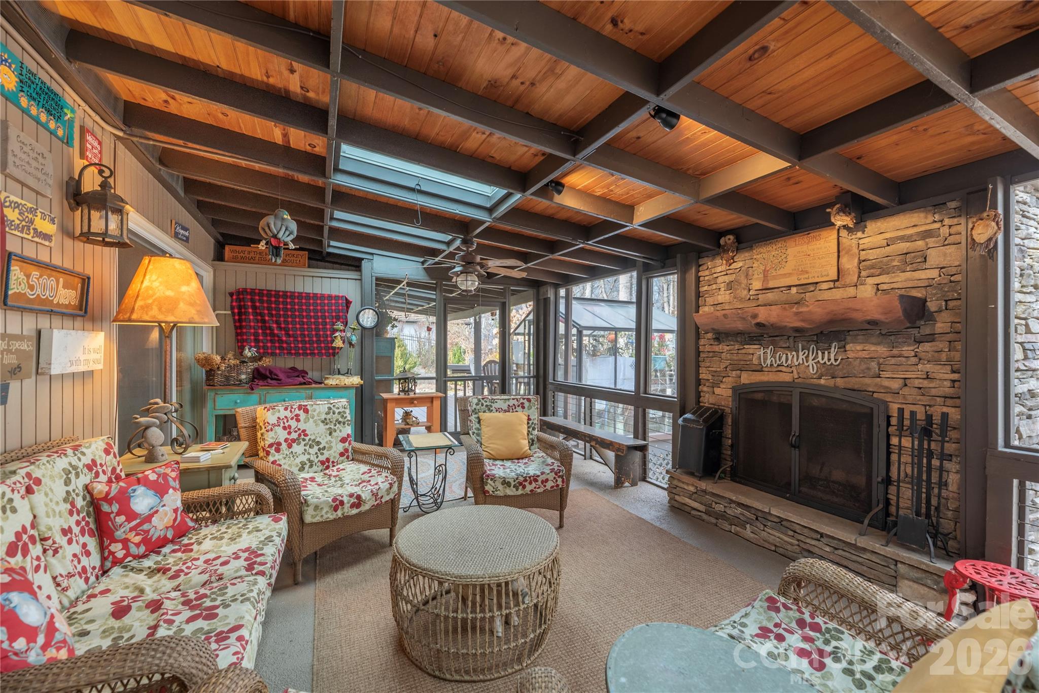 property viewer photo 29