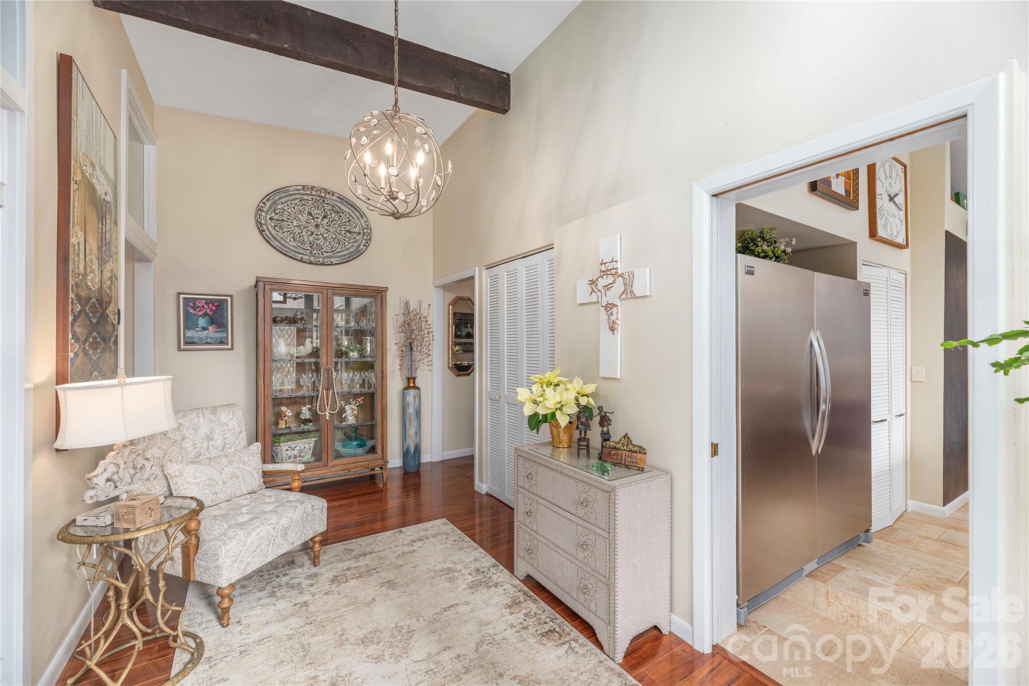 property viewer photo 3