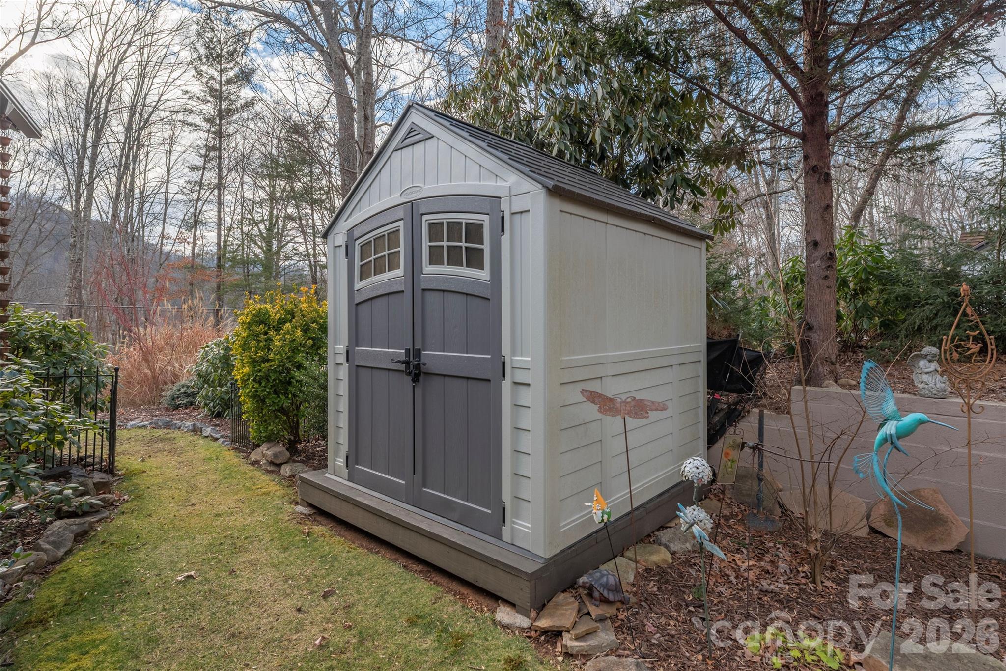 property viewer photo 35