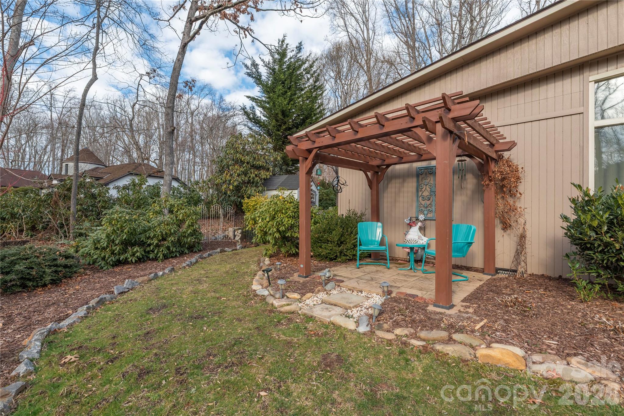 property viewer photo 36