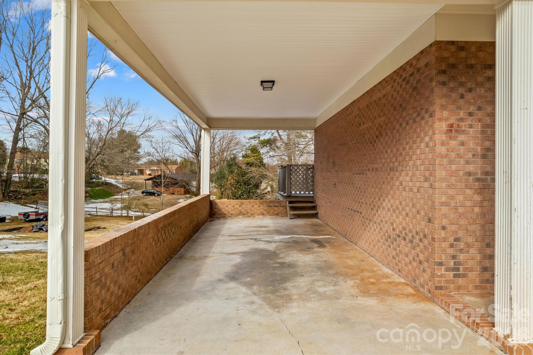 main property photo 47