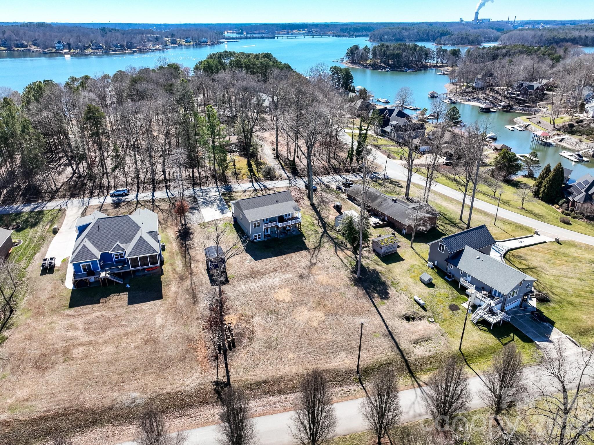main property photo 36