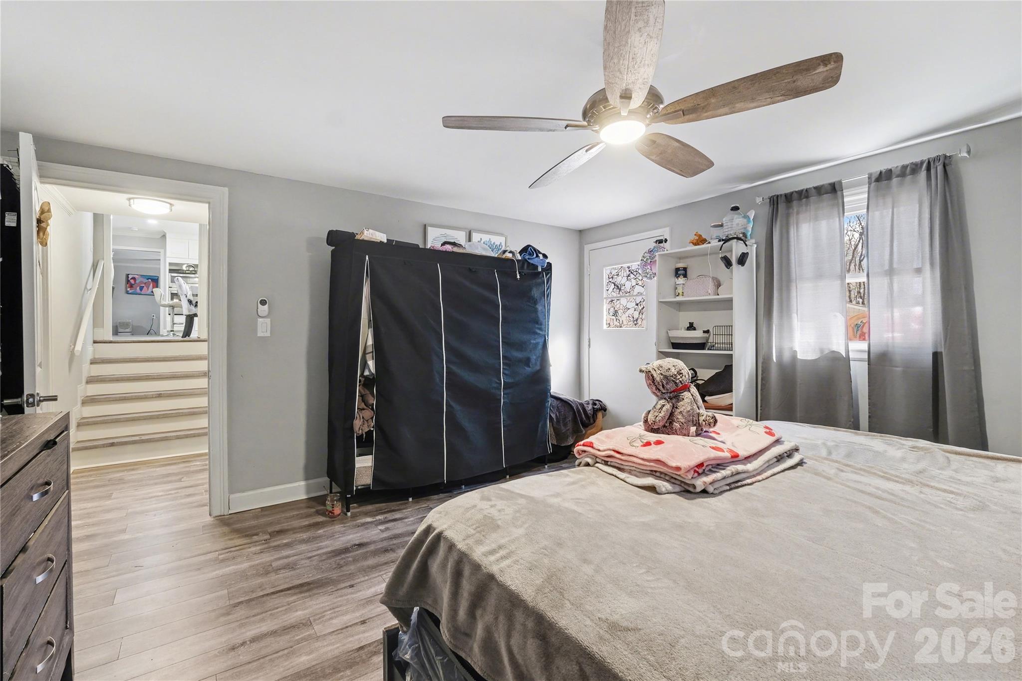 main property photo 29