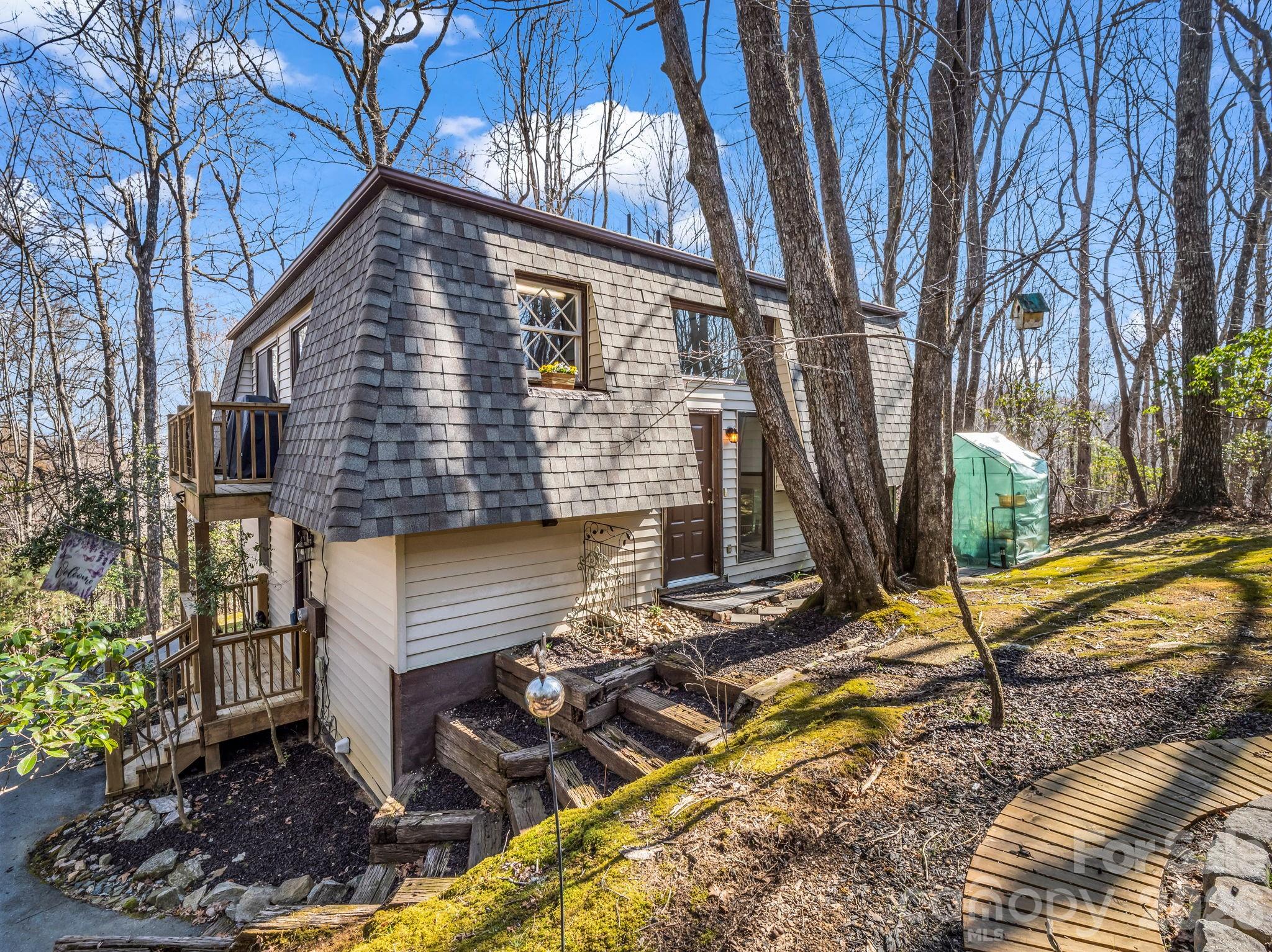 main property photo 37