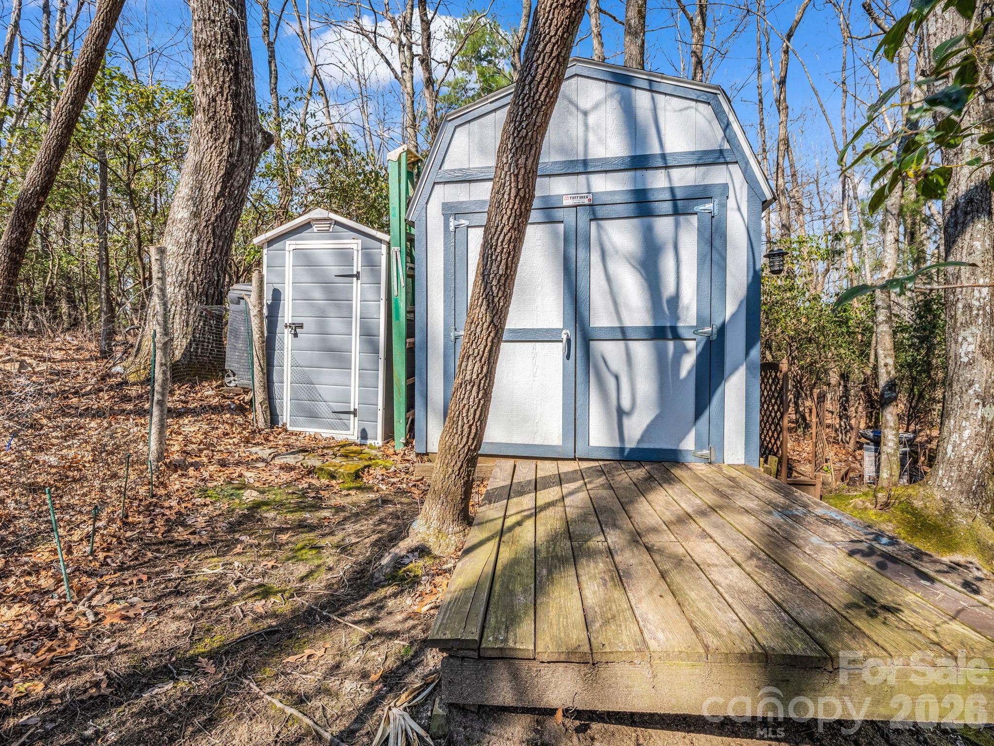 main property photo 41