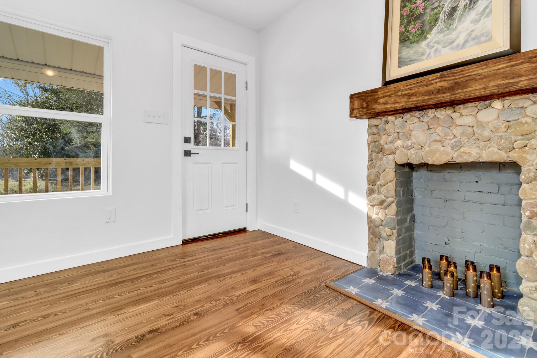 main property photo 18
