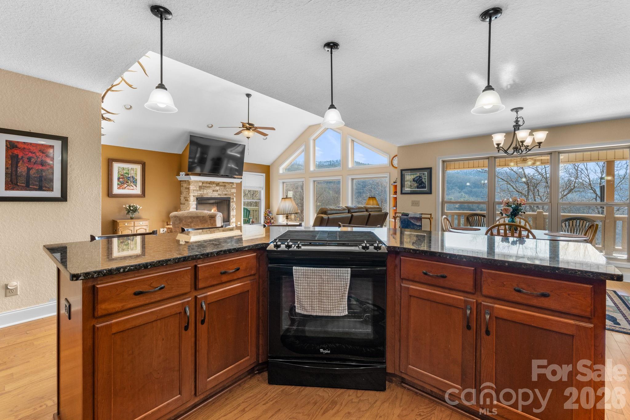 property viewer photo 10