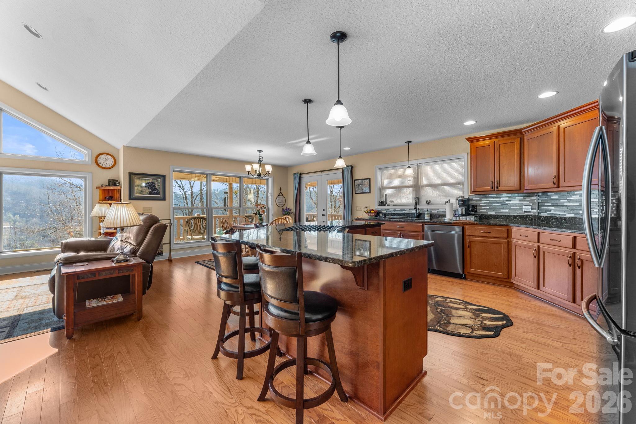 property viewer photo 14