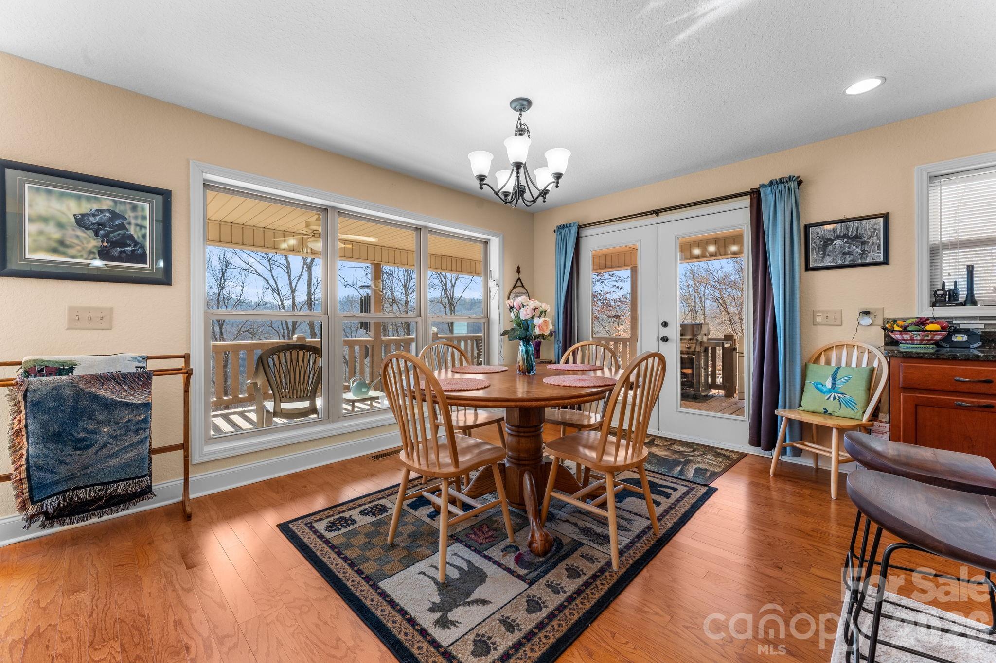 property viewer photo 15