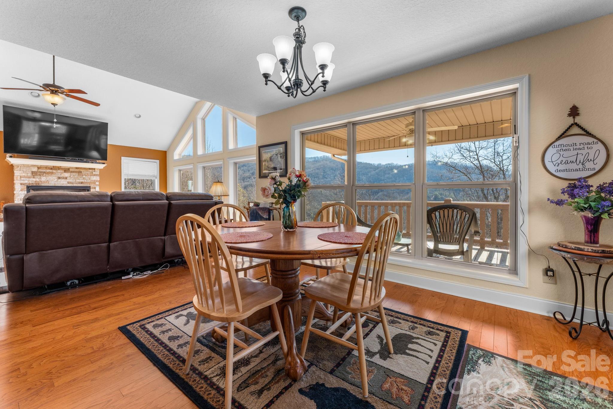 property viewer photo 18