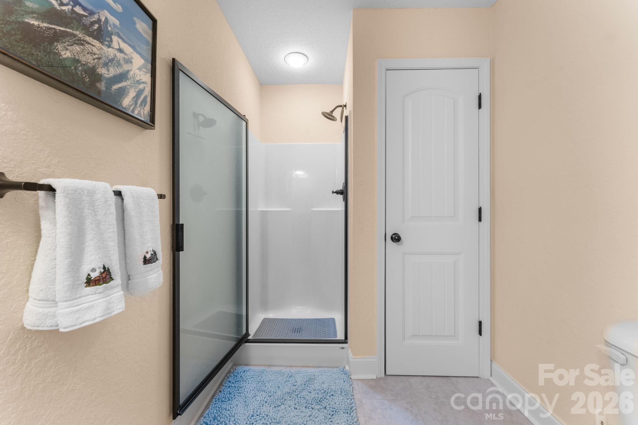 property viewer photo 35