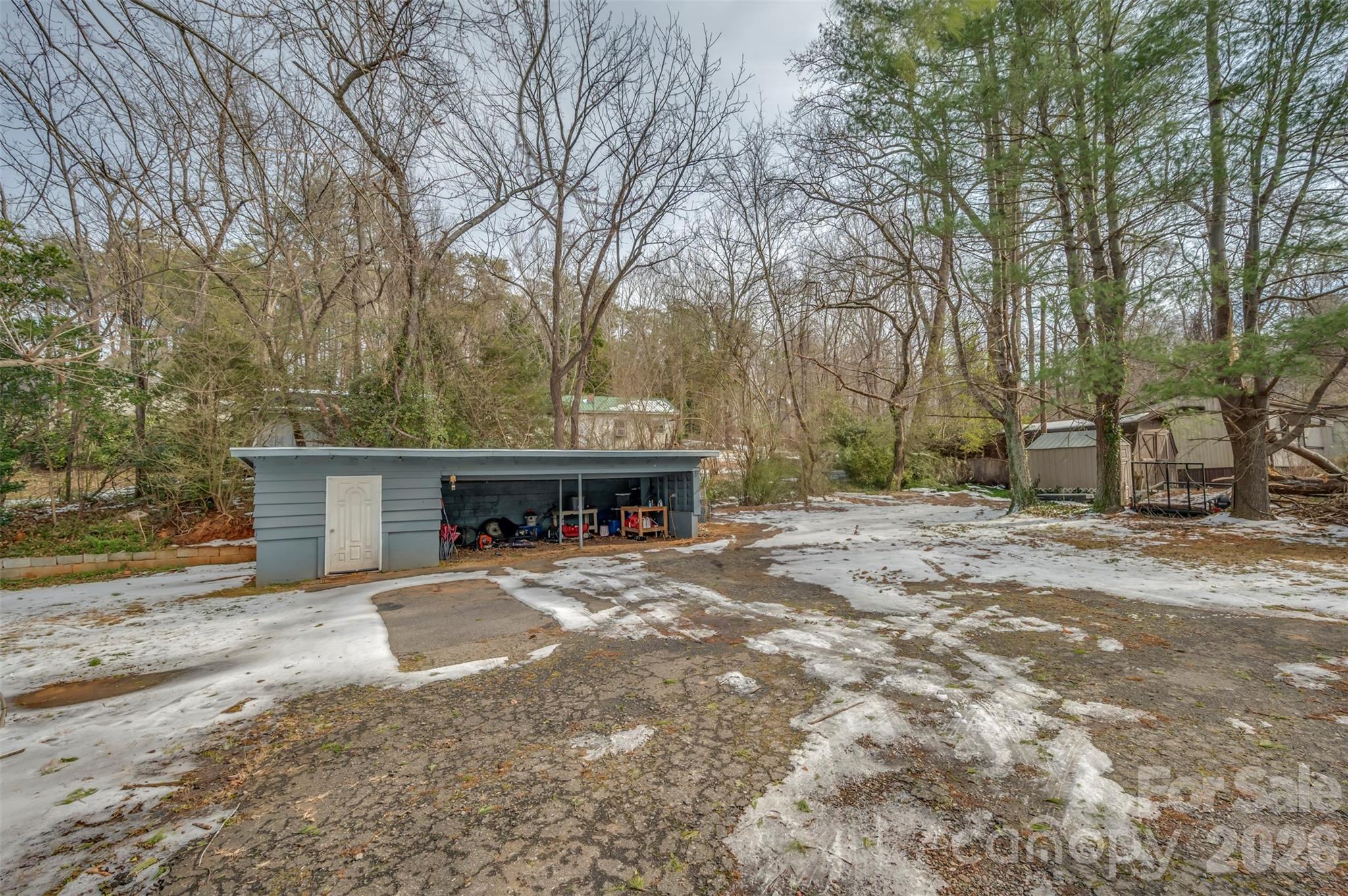 main property photo 25