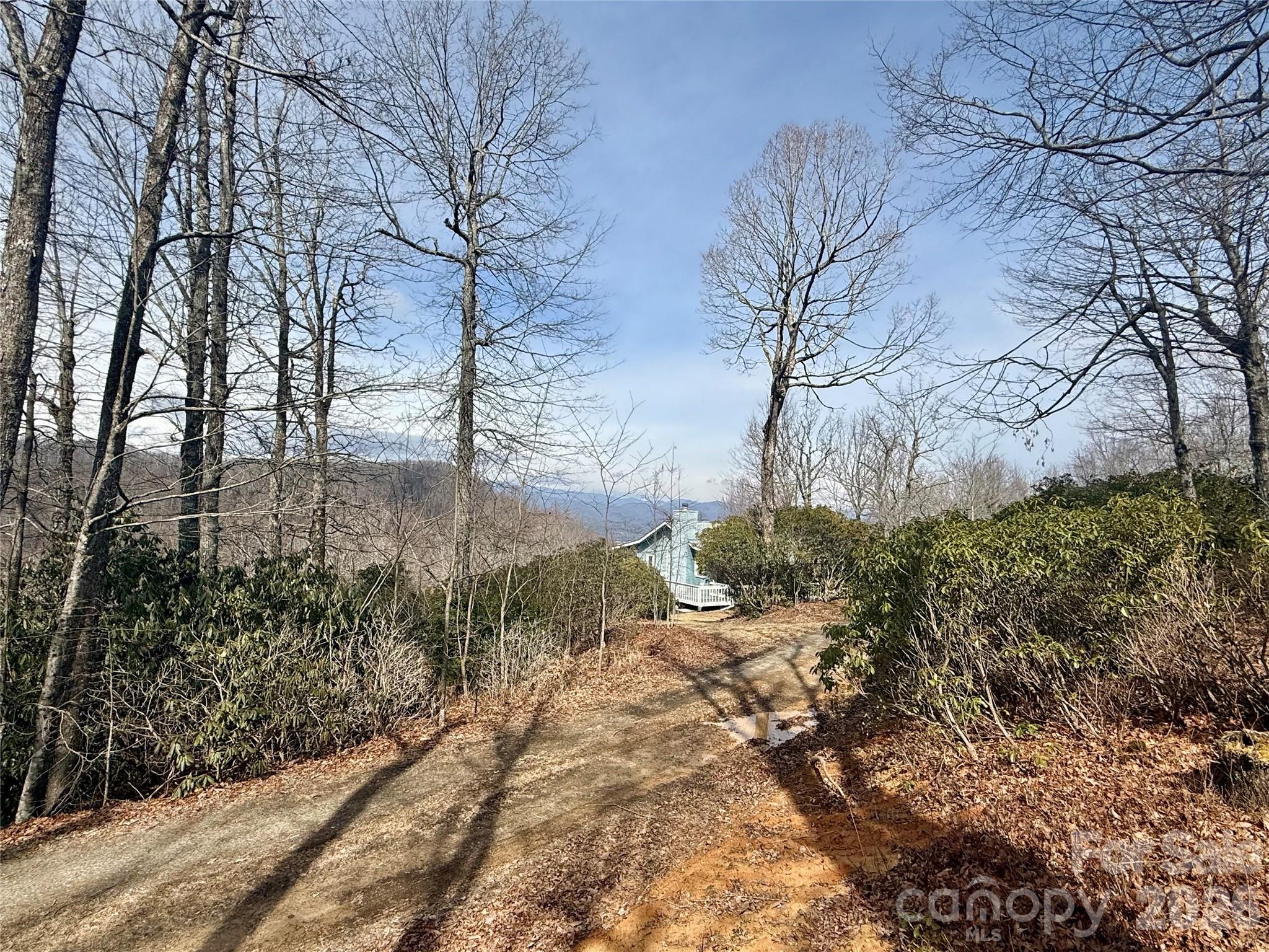 main property photo 32