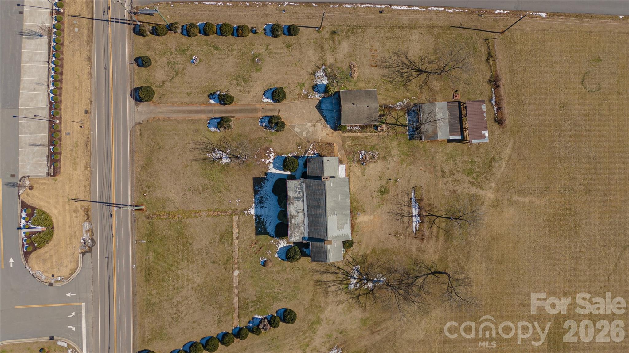 main property photo 41