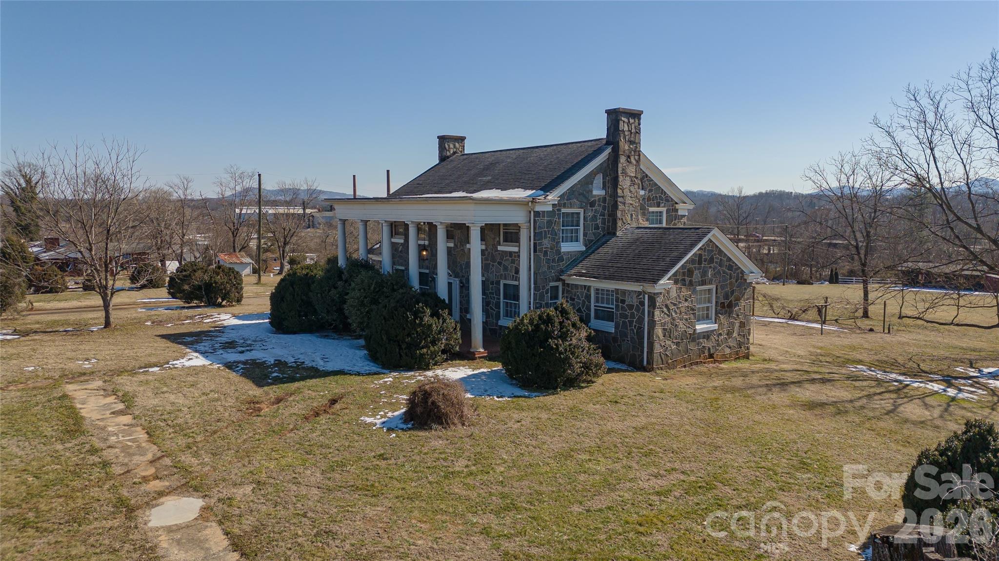 main property photo 6
