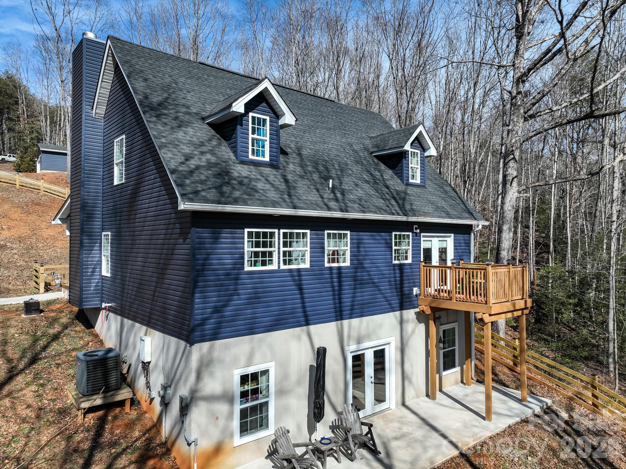 main property photo 31