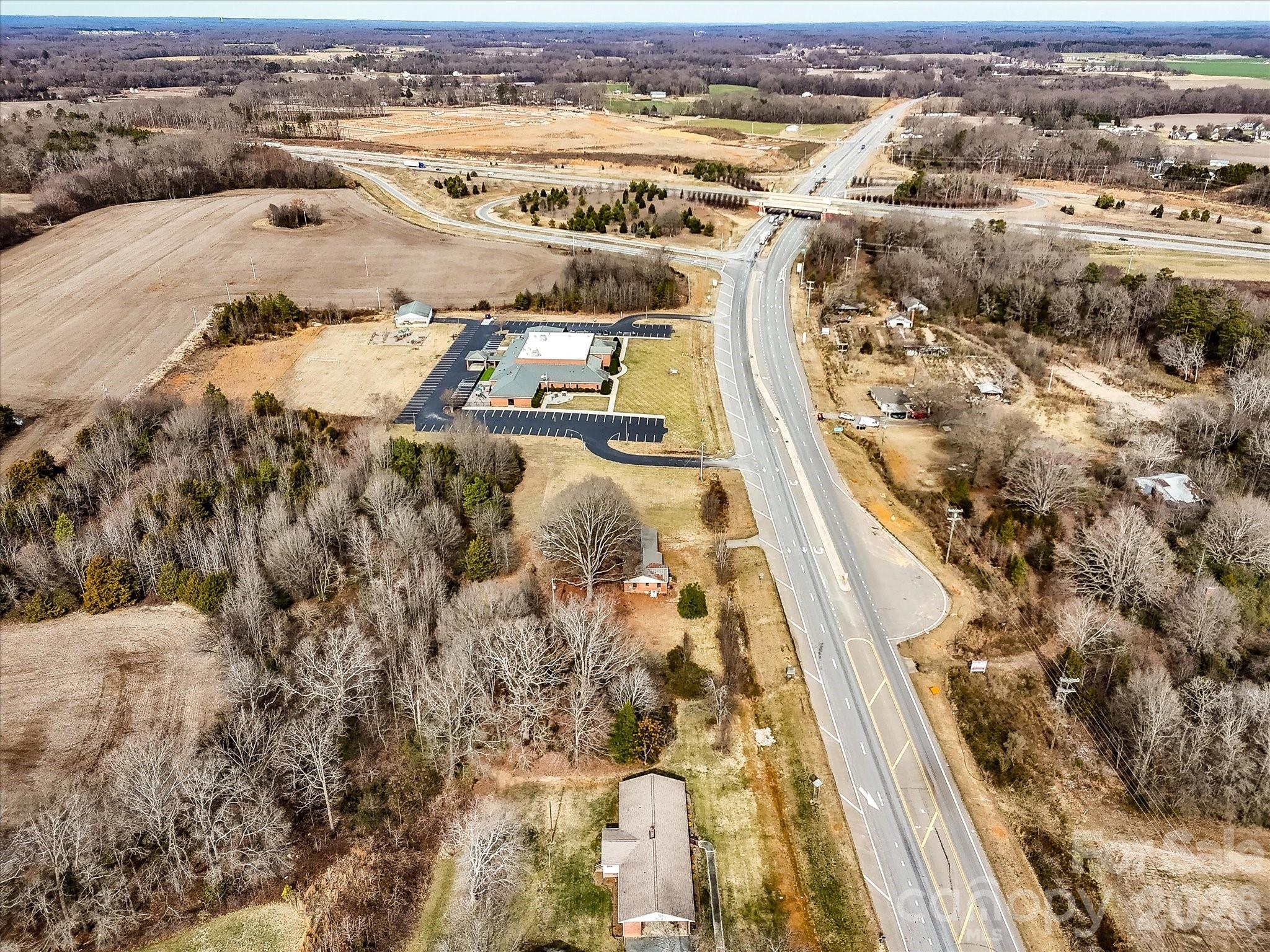 main property photo 15