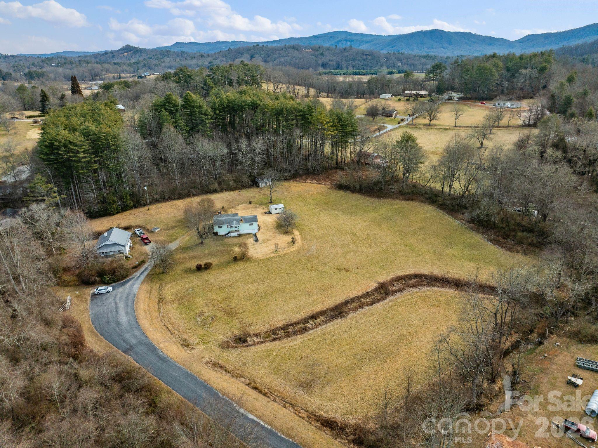 main property photo 6