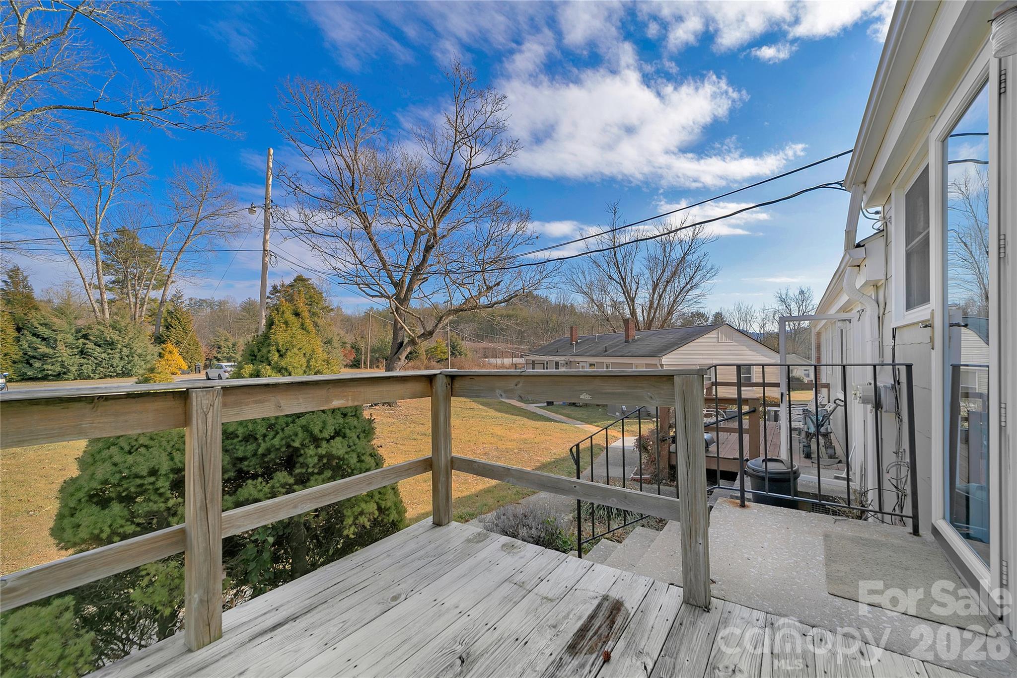 main property photo 13