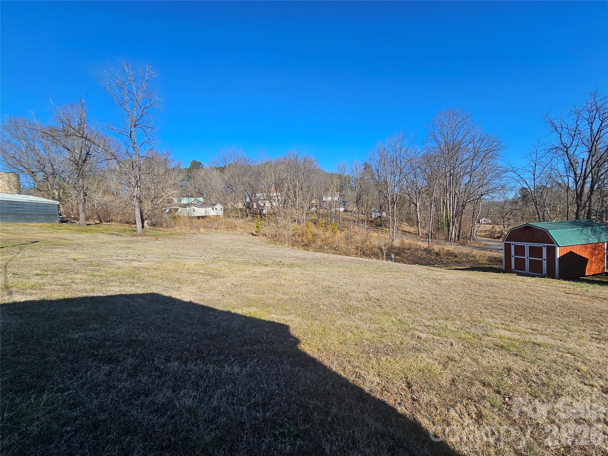 main property photo 19