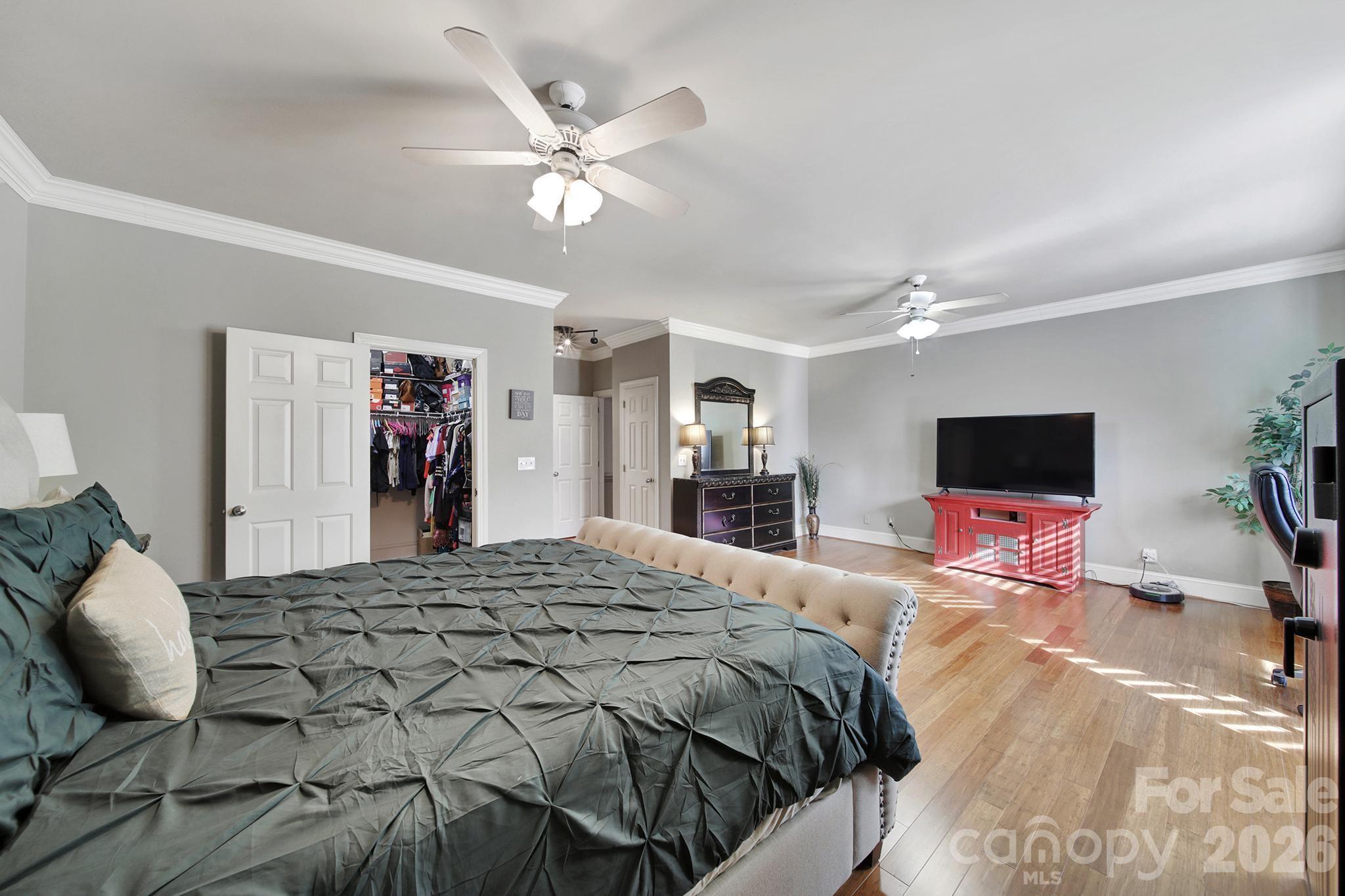 property viewer photo 15