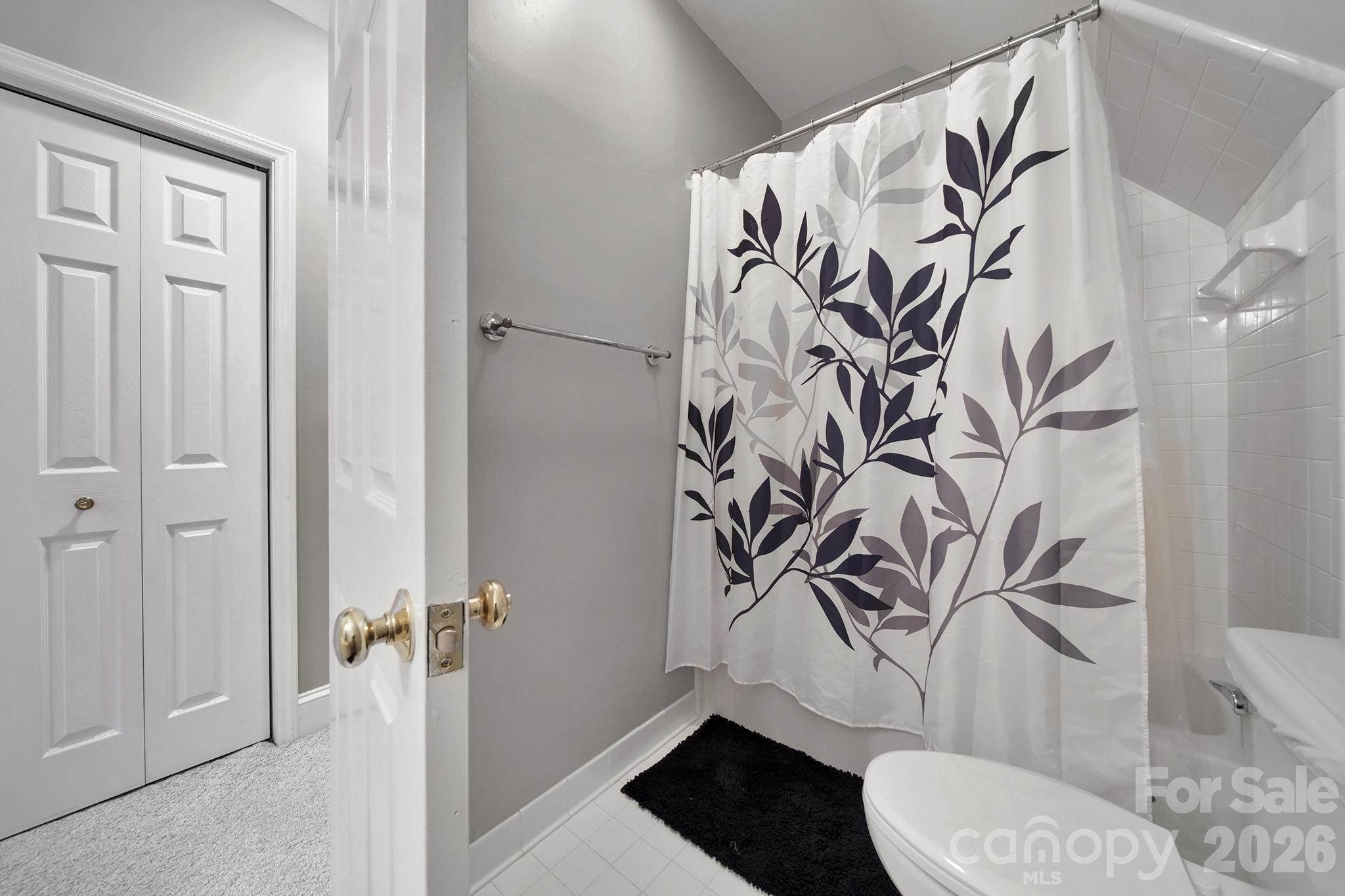 property viewer photo 28