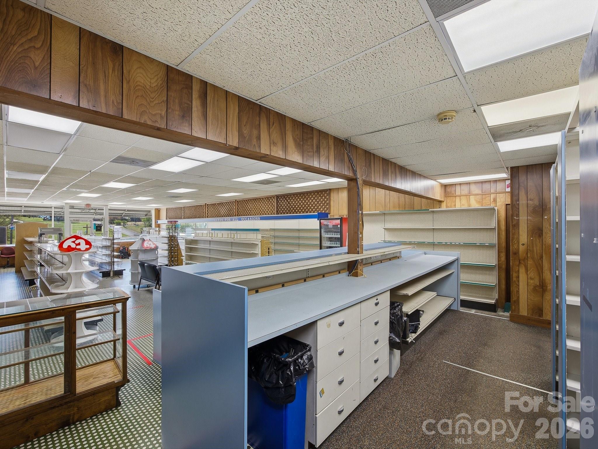 main property photo 24