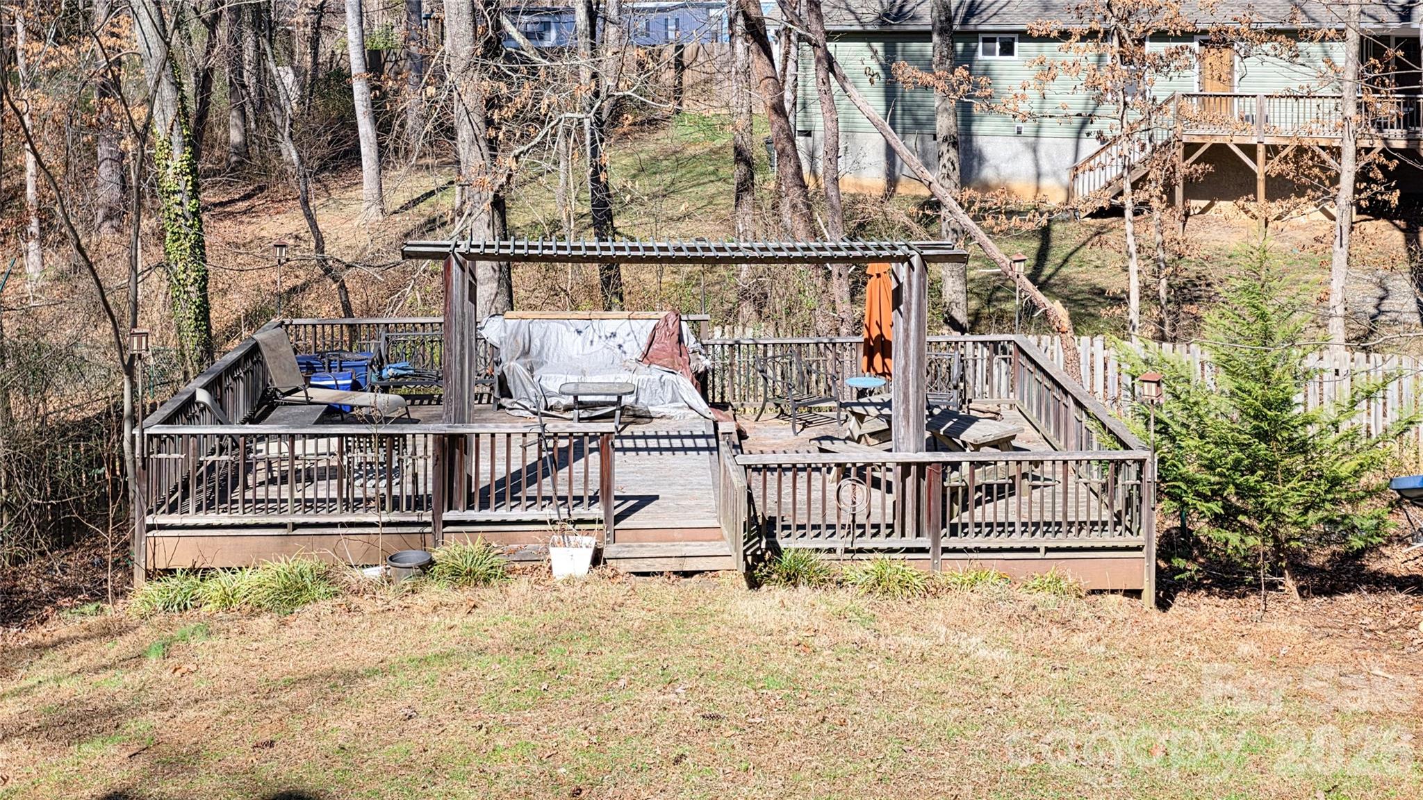 main property photo 39