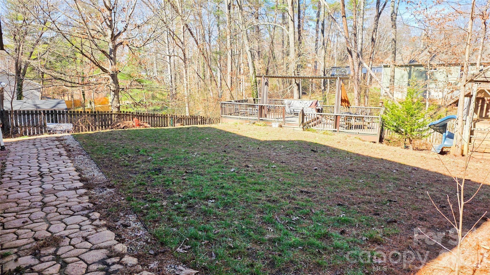 main property photo 45