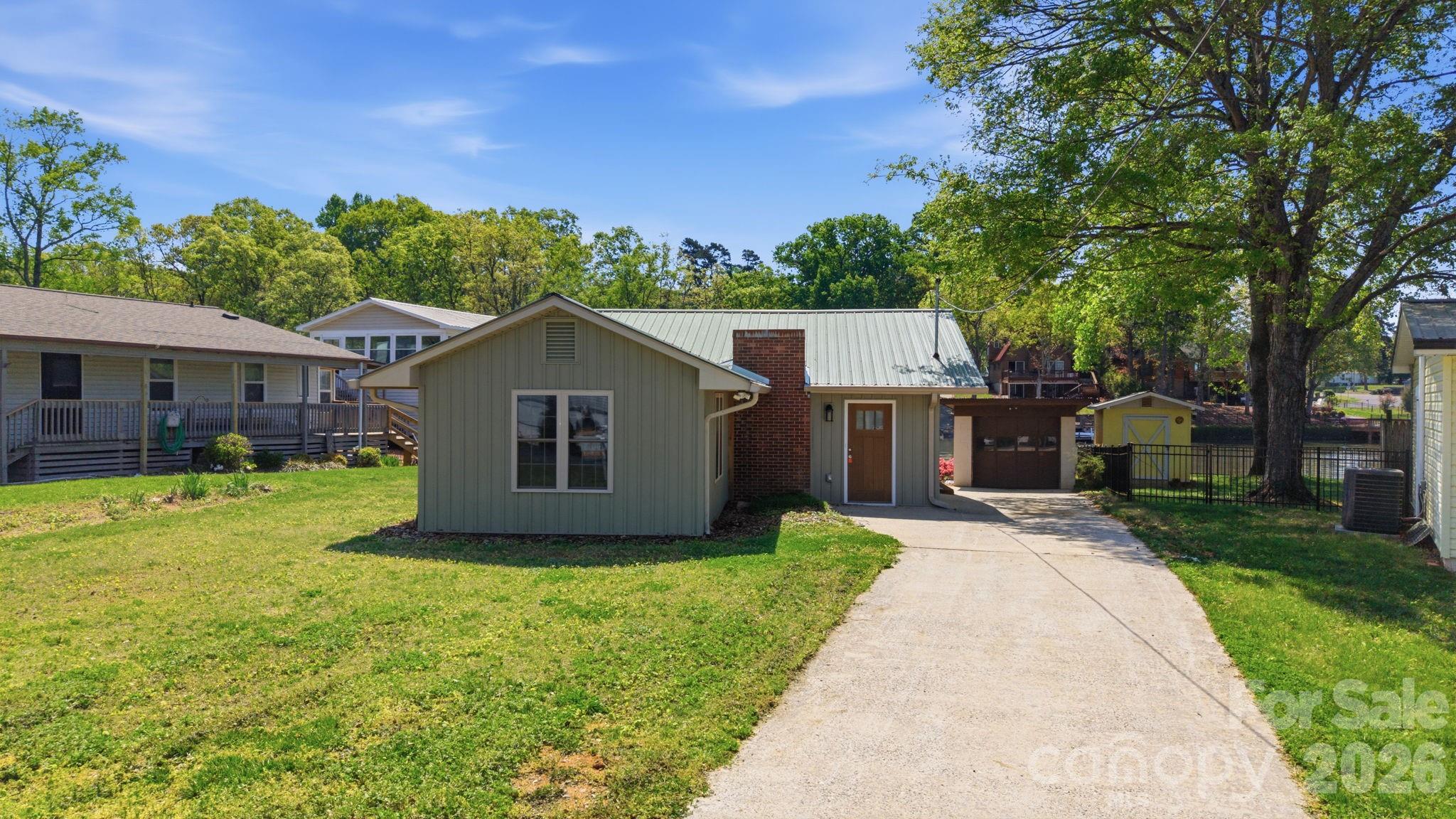 main property photo 37