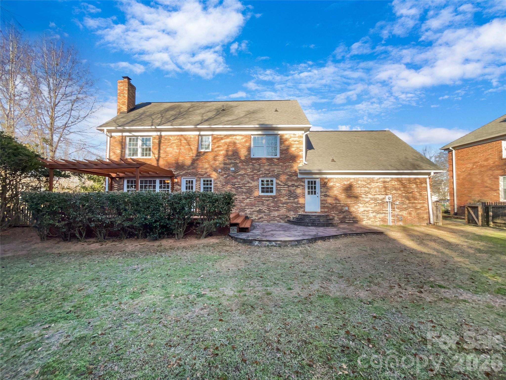 main property photo 4