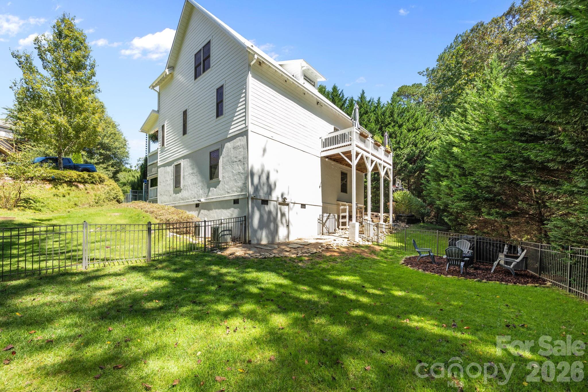 main property photo 41