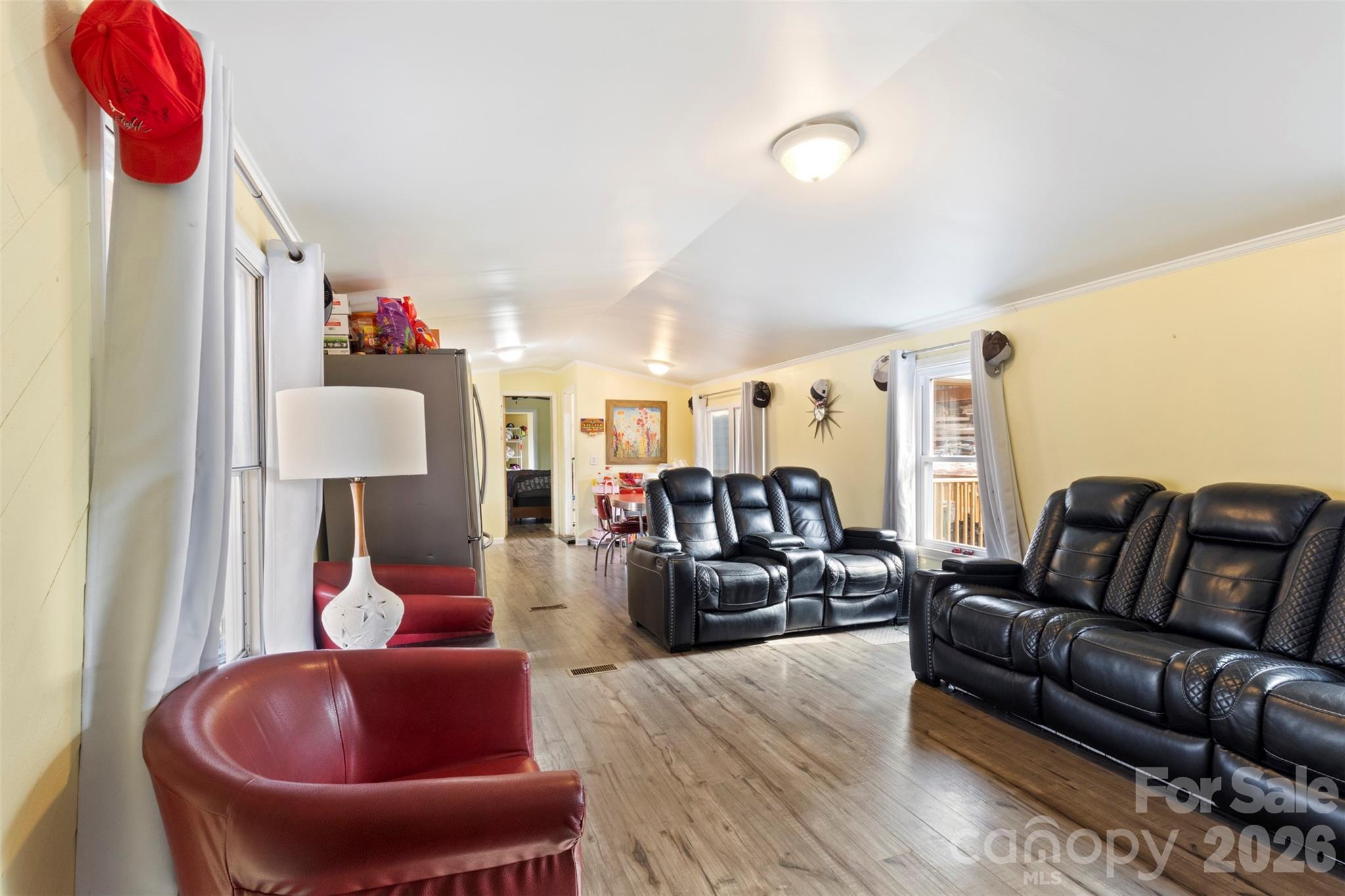 main property photo 15