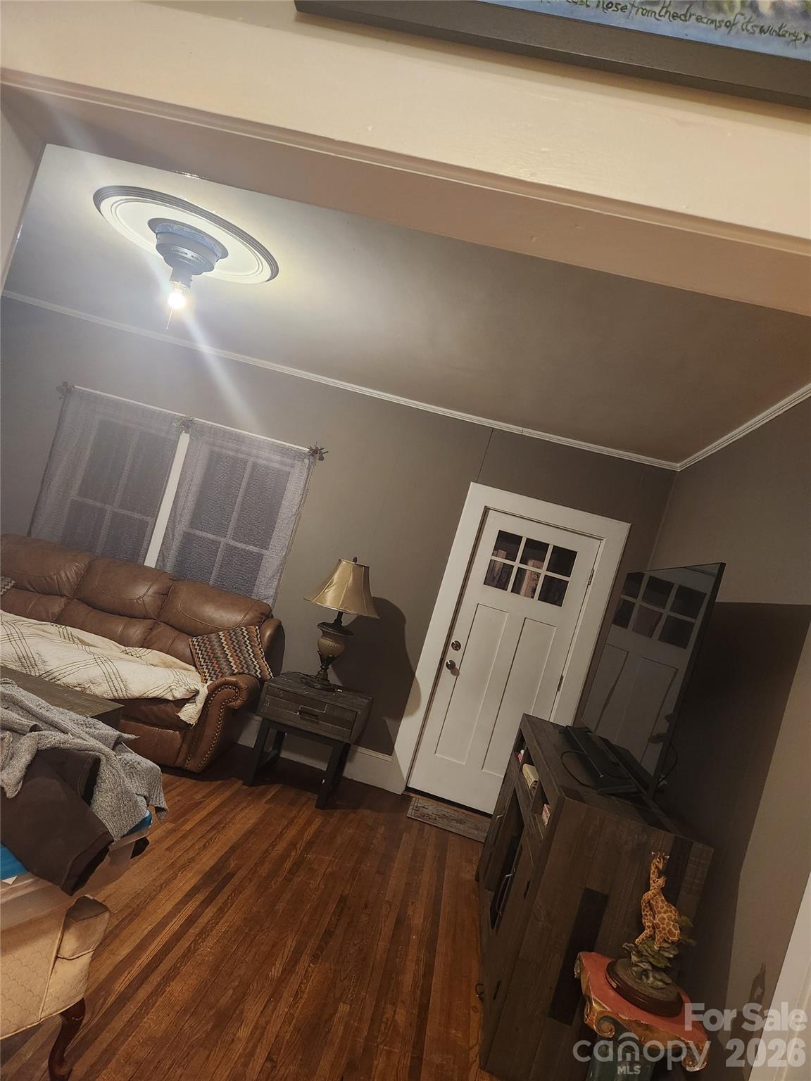 main property photo 10