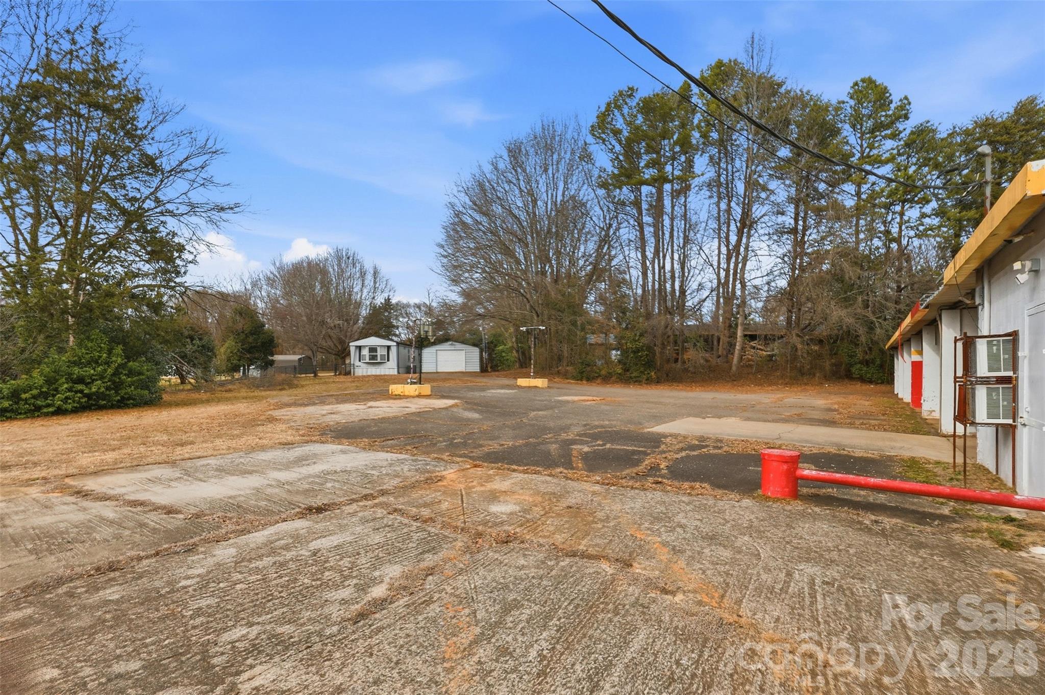 main property photo 7
