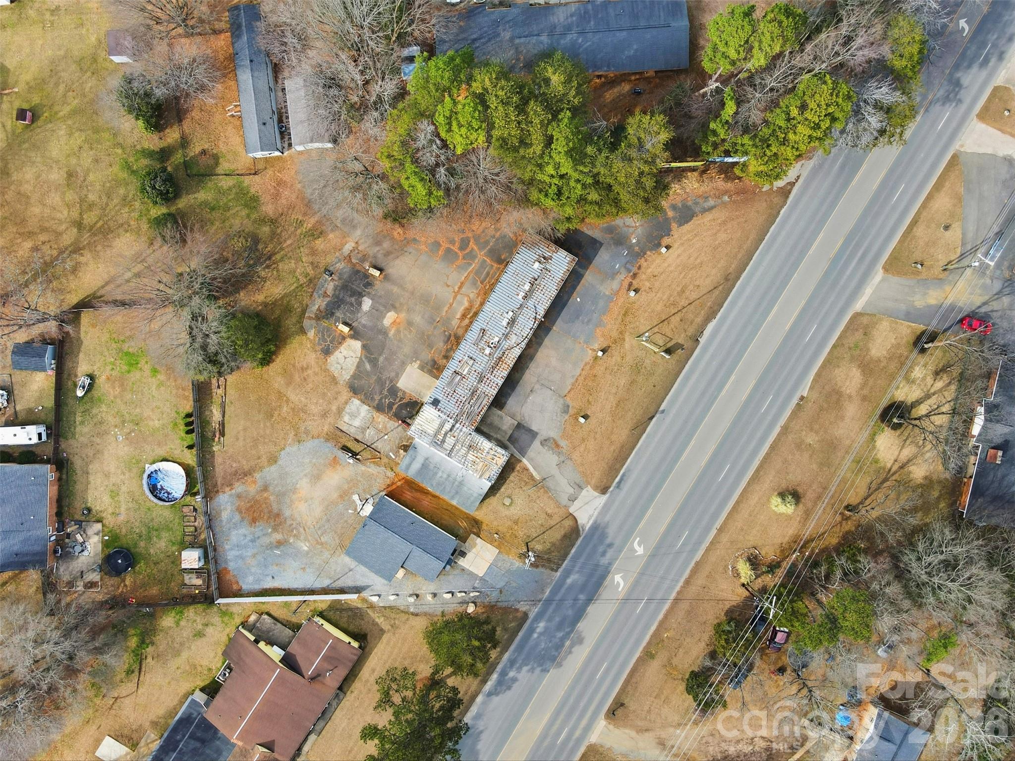main property photo 9