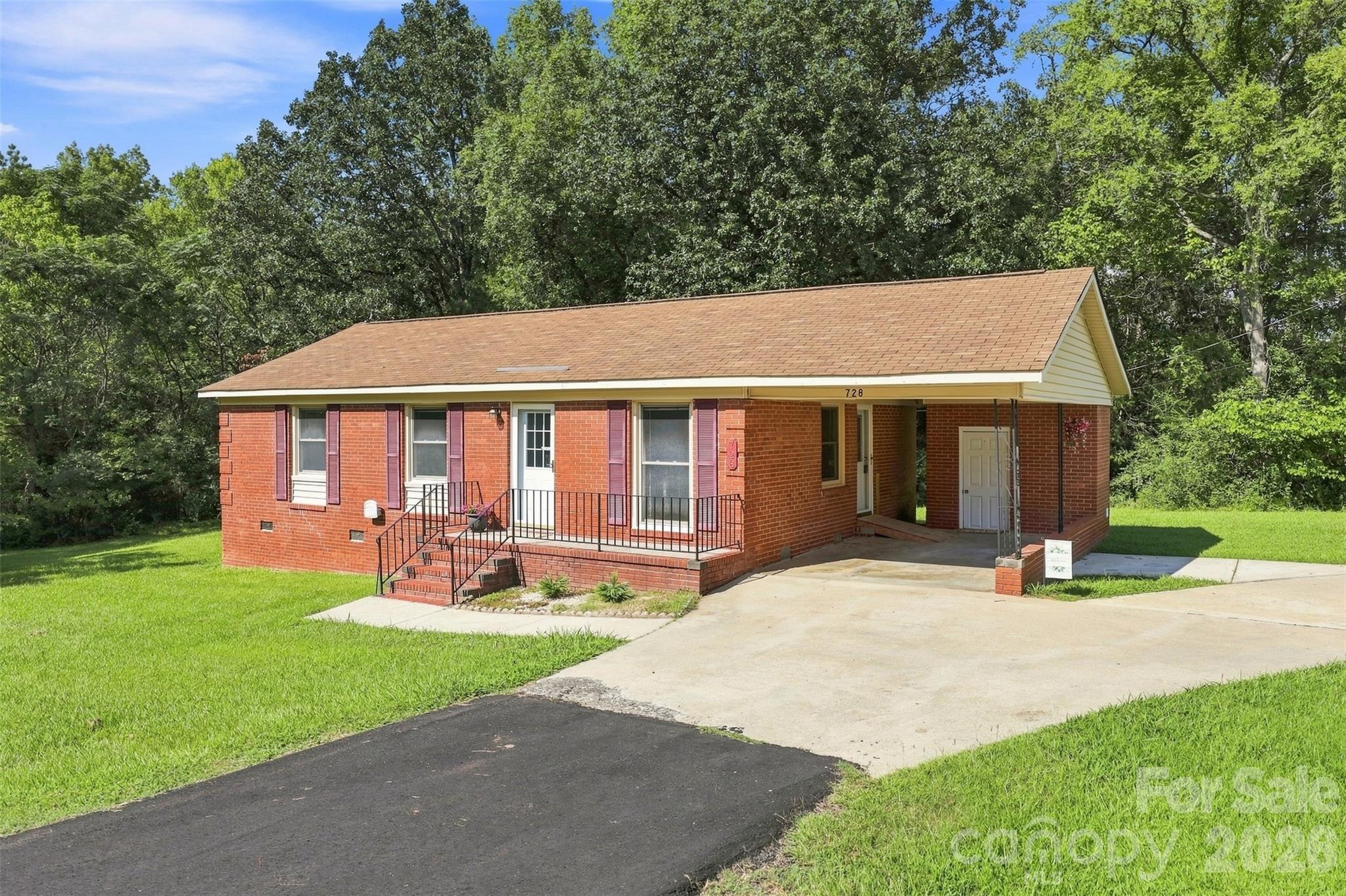 main property photo 16