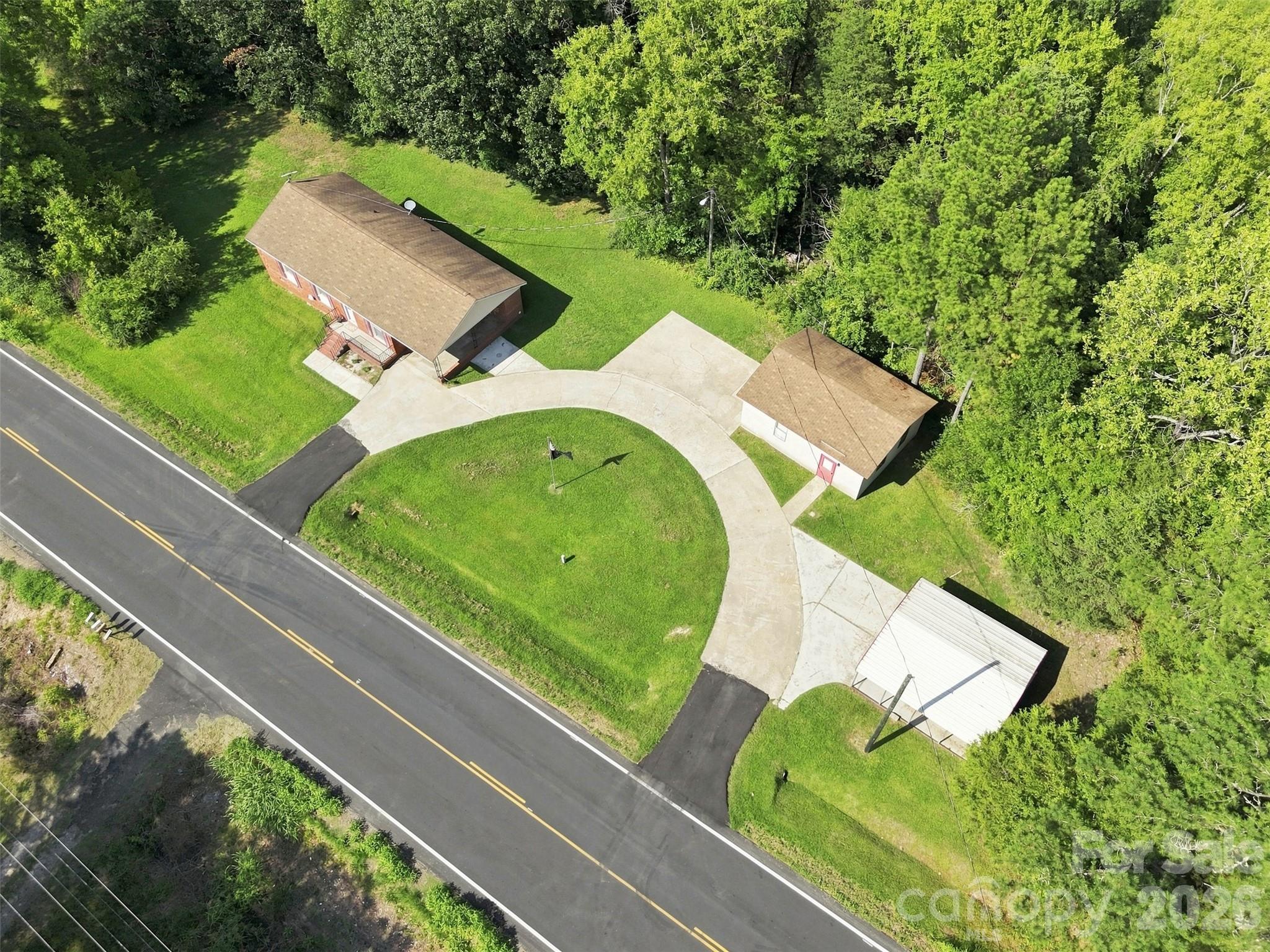 main property photo 29