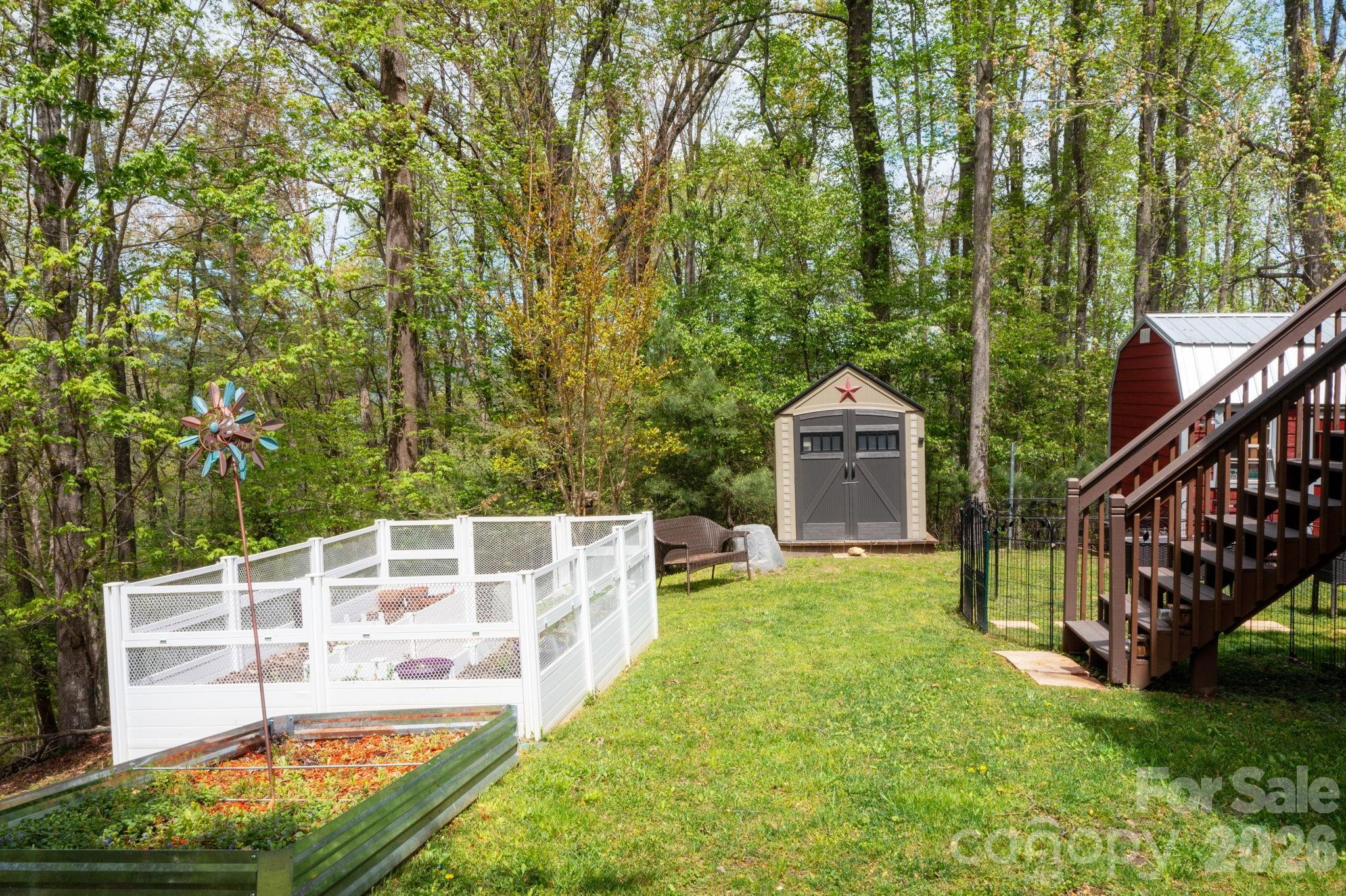 main property photo 31