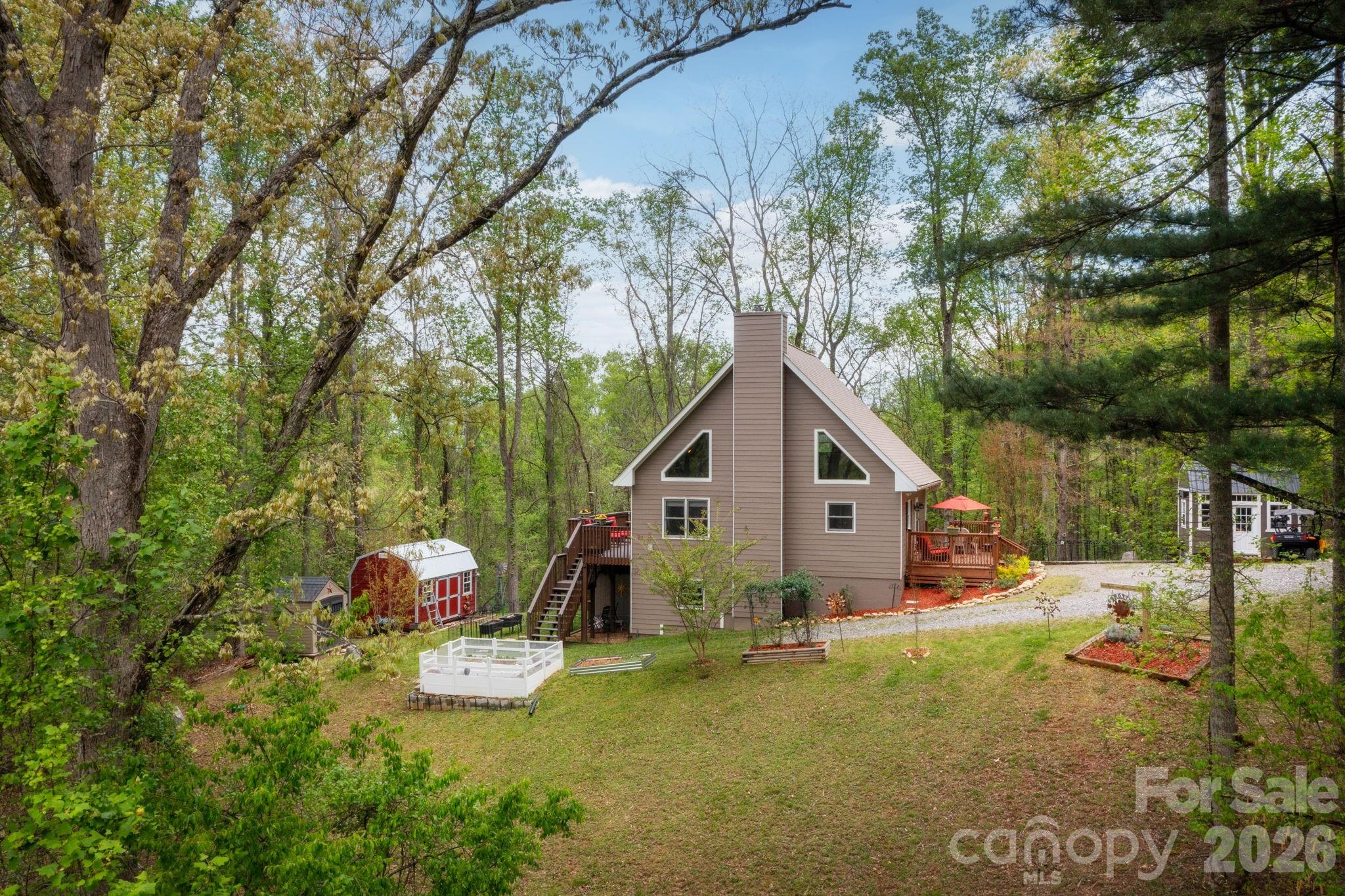 main property photo 32