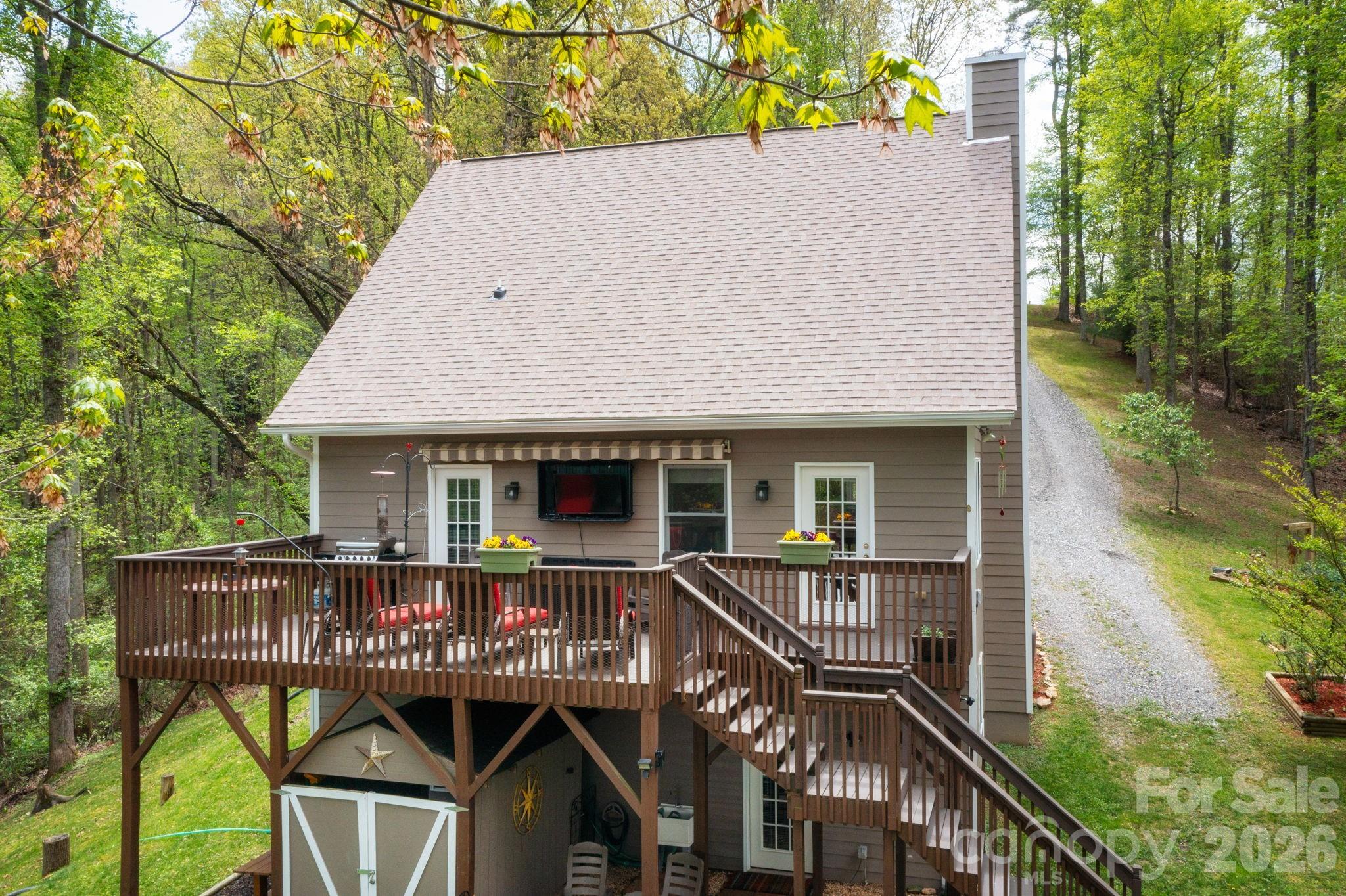 main property photo 34