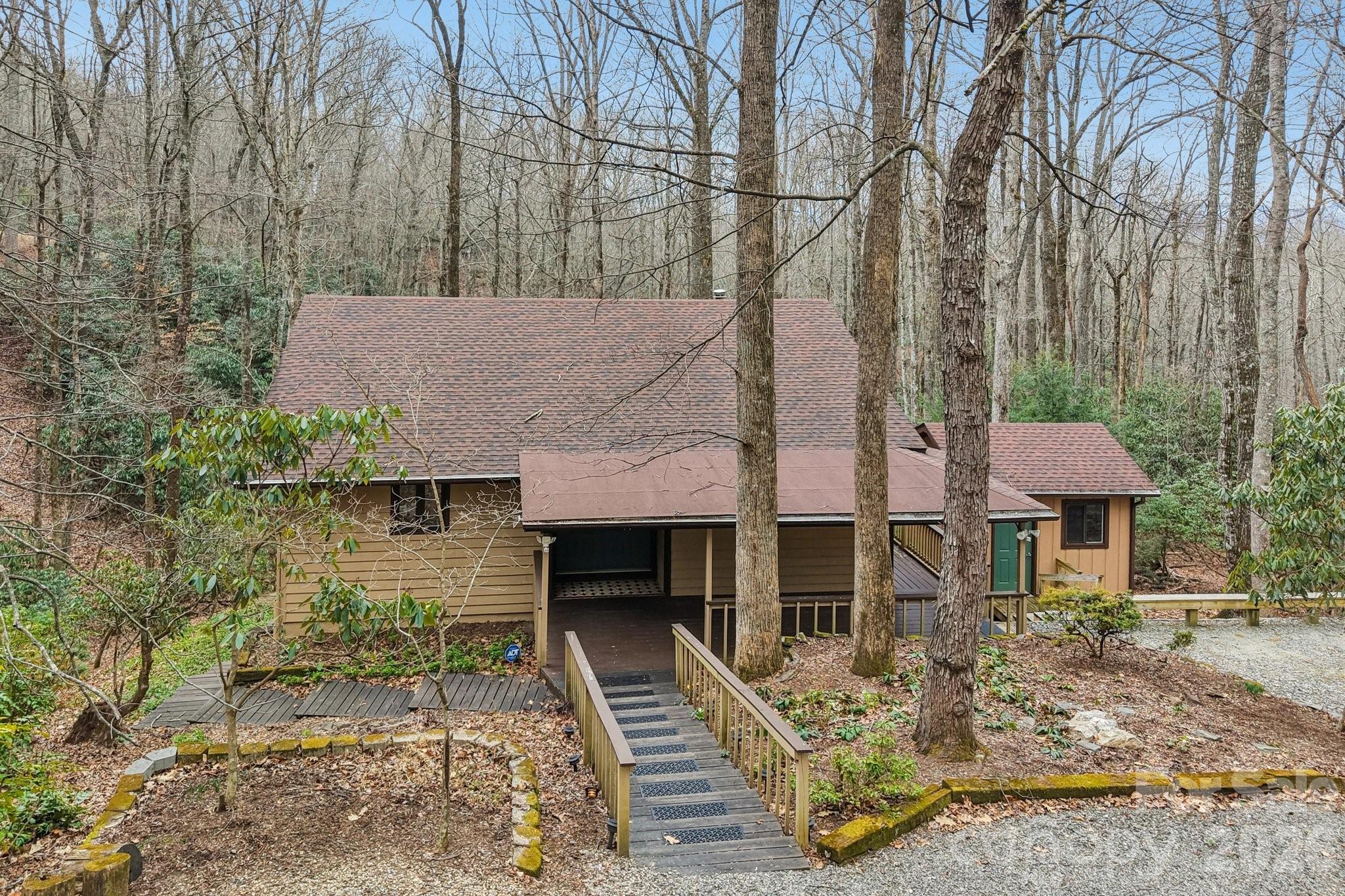 main property photo 29