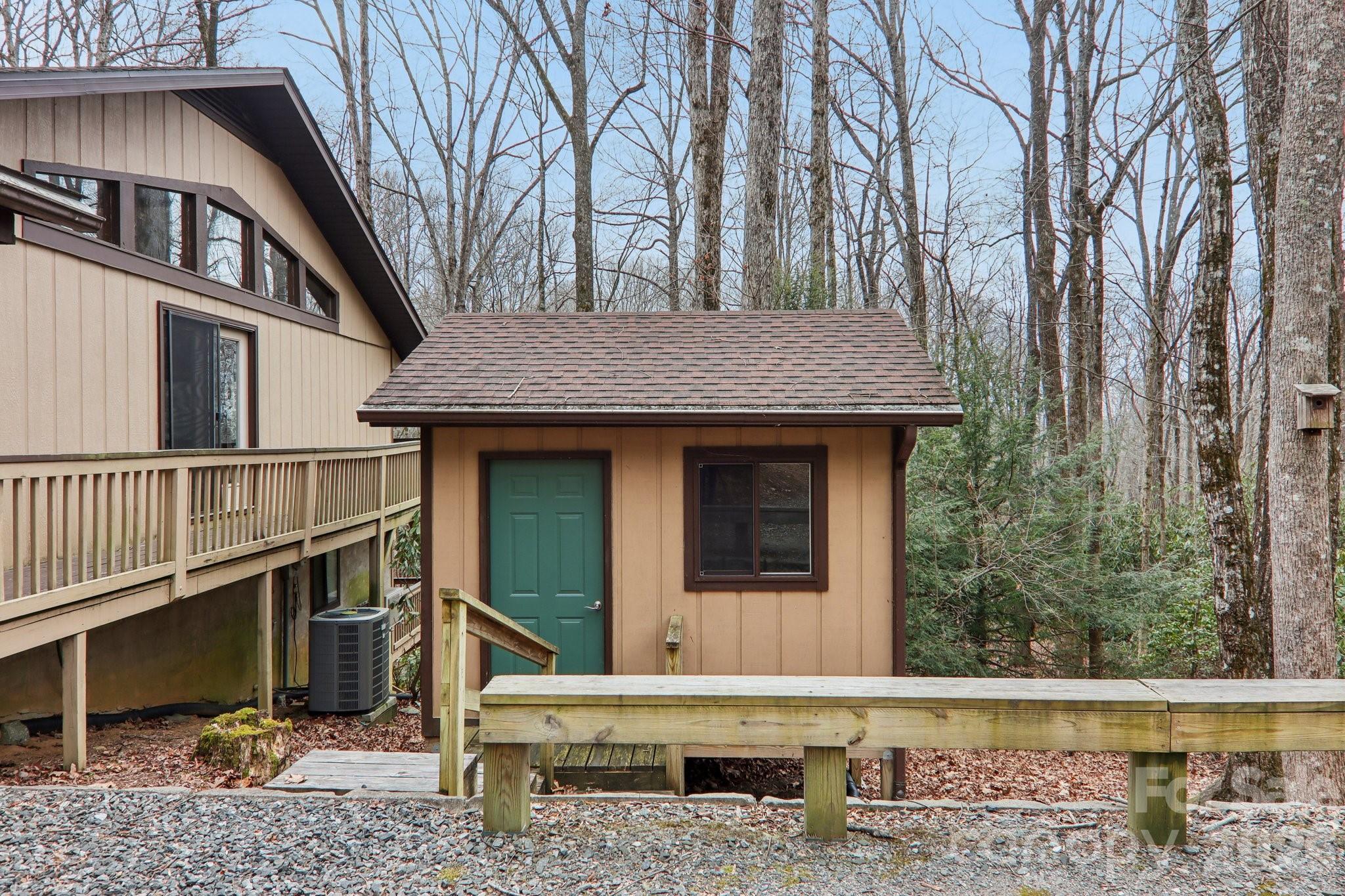 main property photo 33